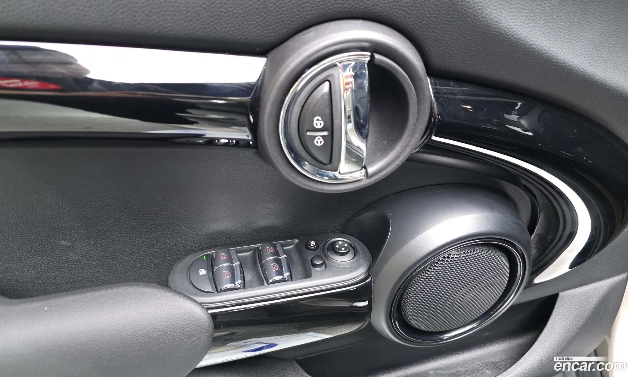 Mini Cooper 2021 WMW41DK06N2R13549 — 12