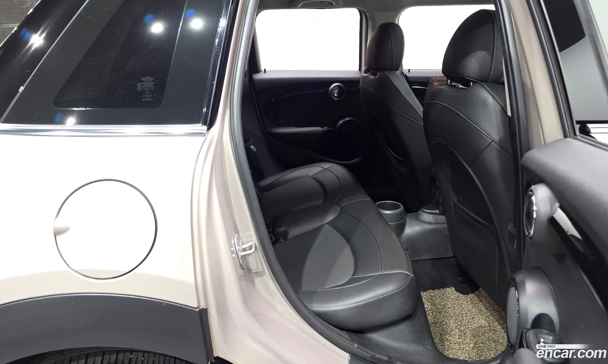 Mini Cooper 2021 WMW41DK06N2R13549 — 11