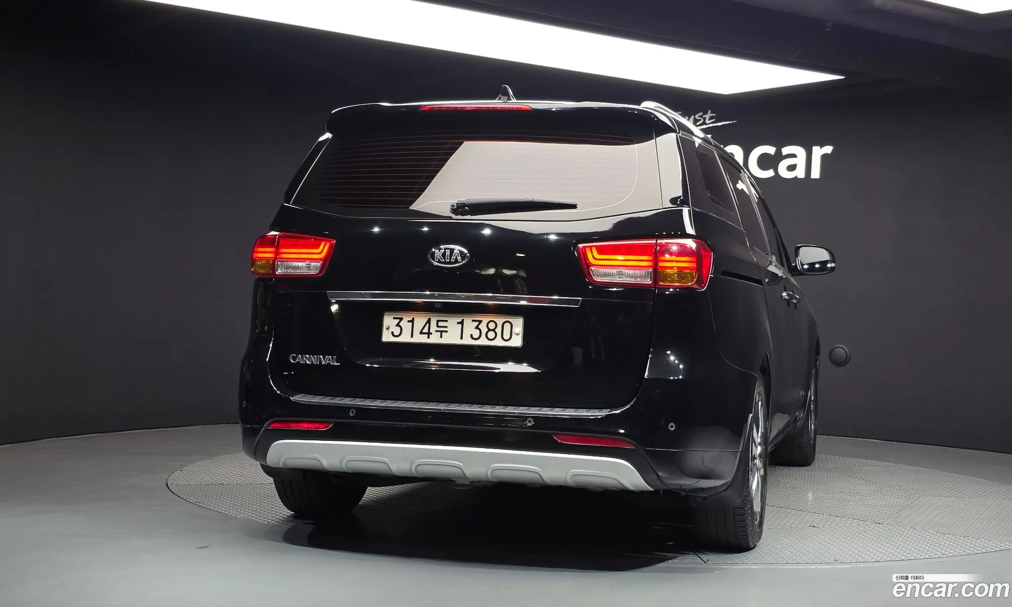 Kia Carnival 2016 KNAME81ABGS226707 — 3