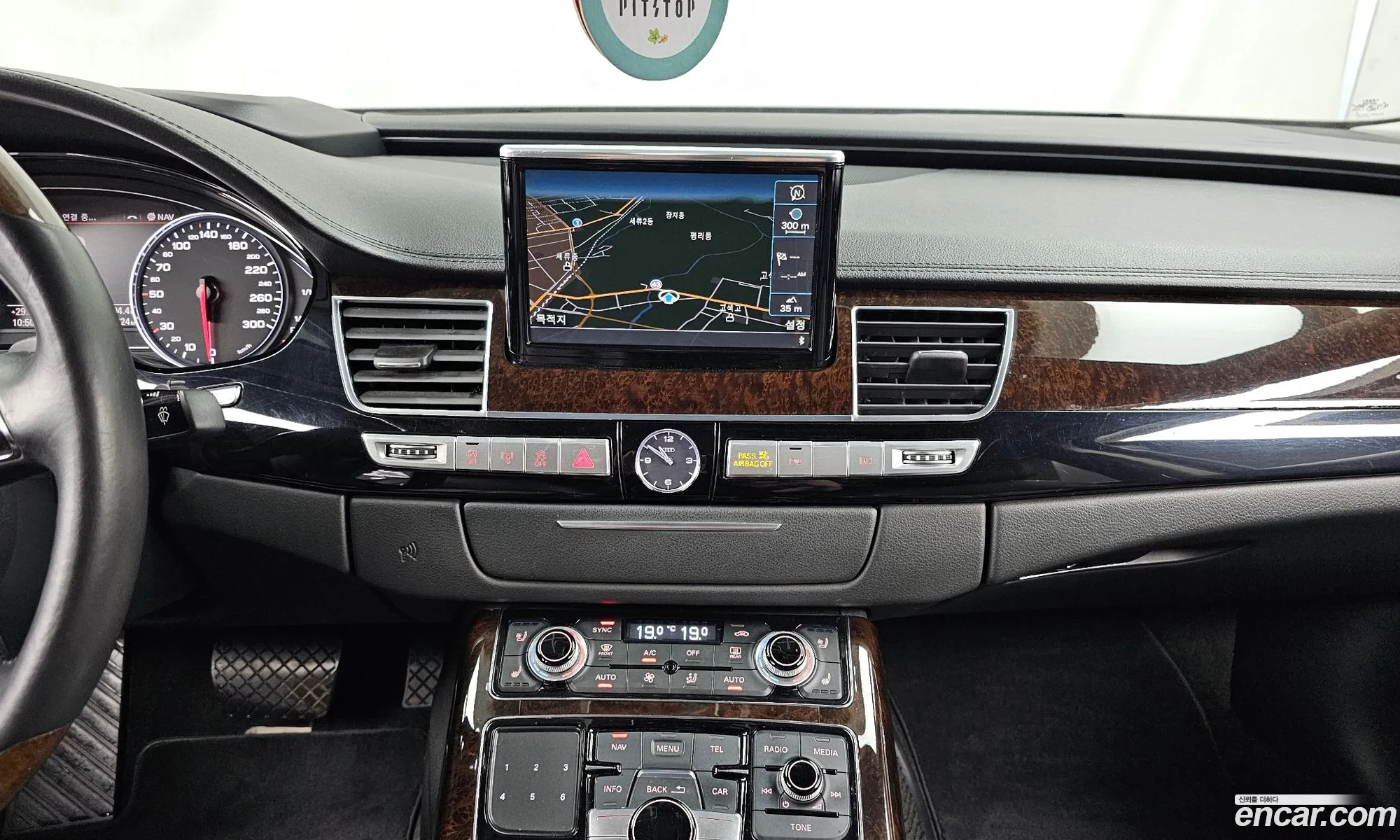 Audi A8 2015 WAUZZZ4H8FN010561 — 6