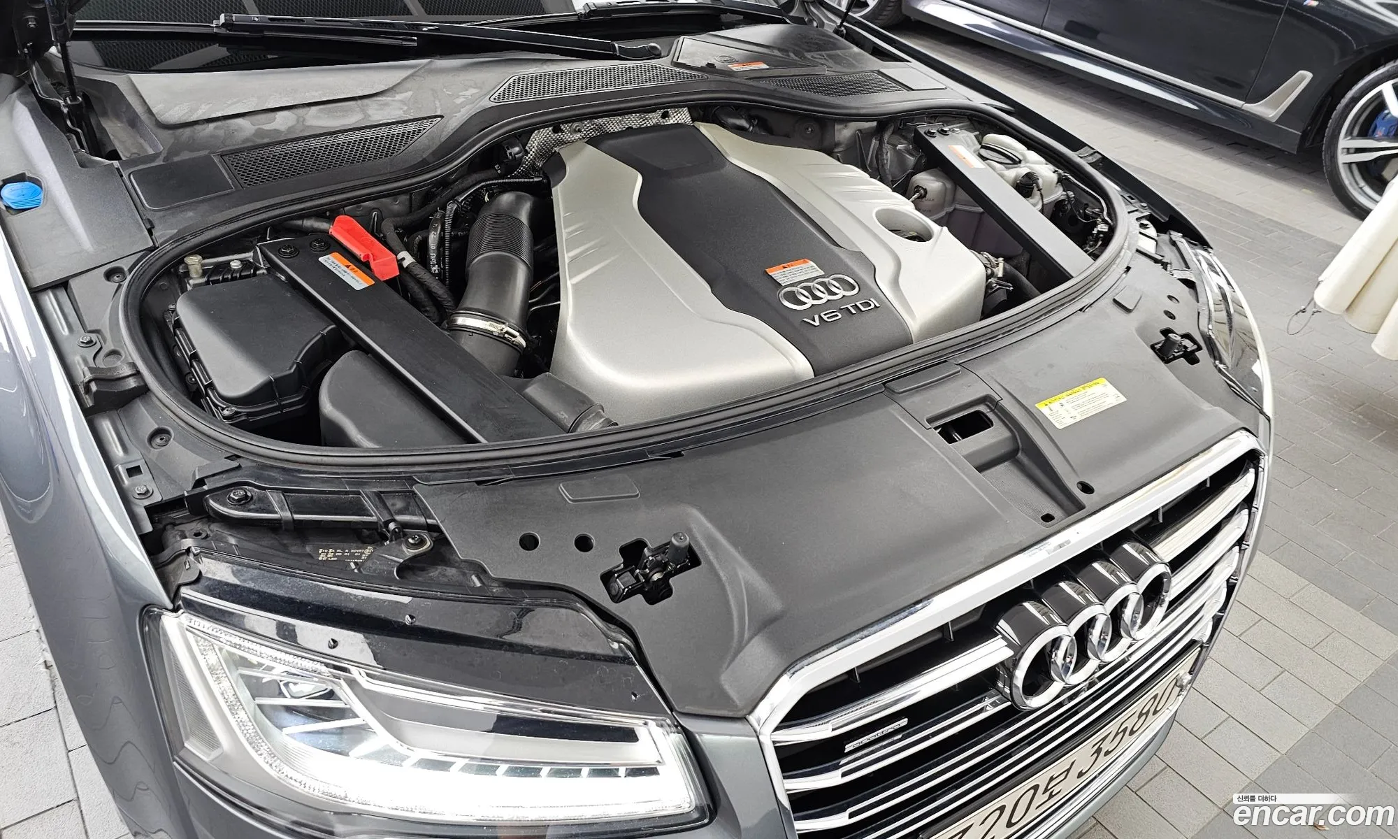 Audi A8 2015 WAUZZZ4H8FN010561 — 9