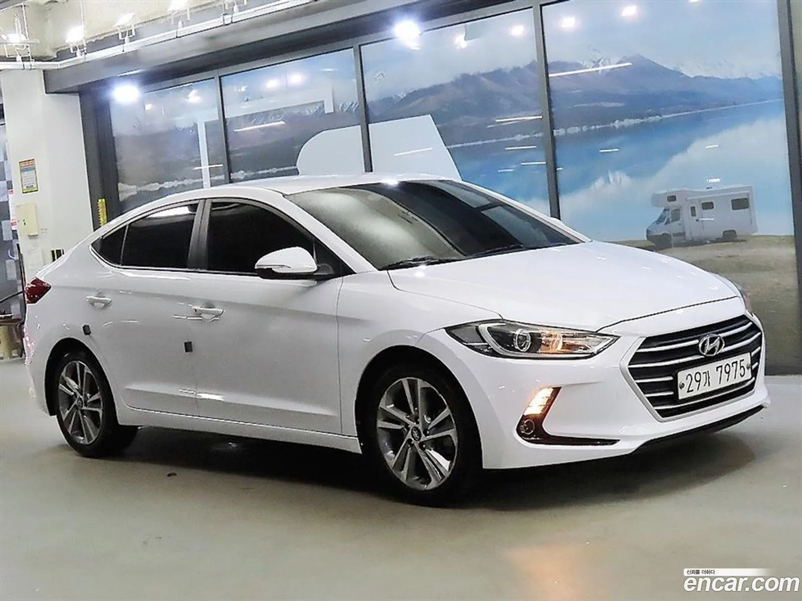 Hyundai Elantra AD 2018 — 4