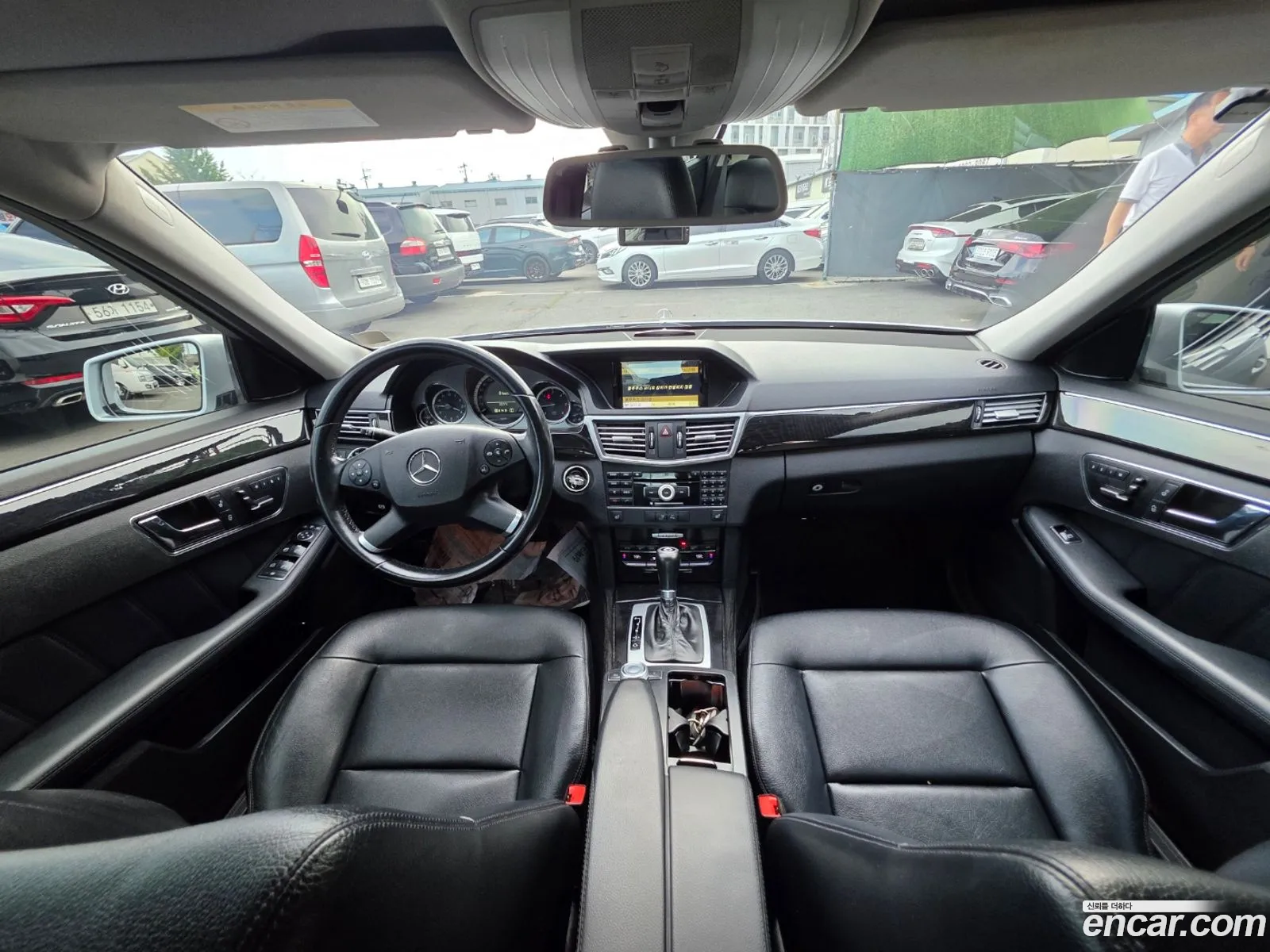 Mercedes-Benz E-Class W212 2011 — 18