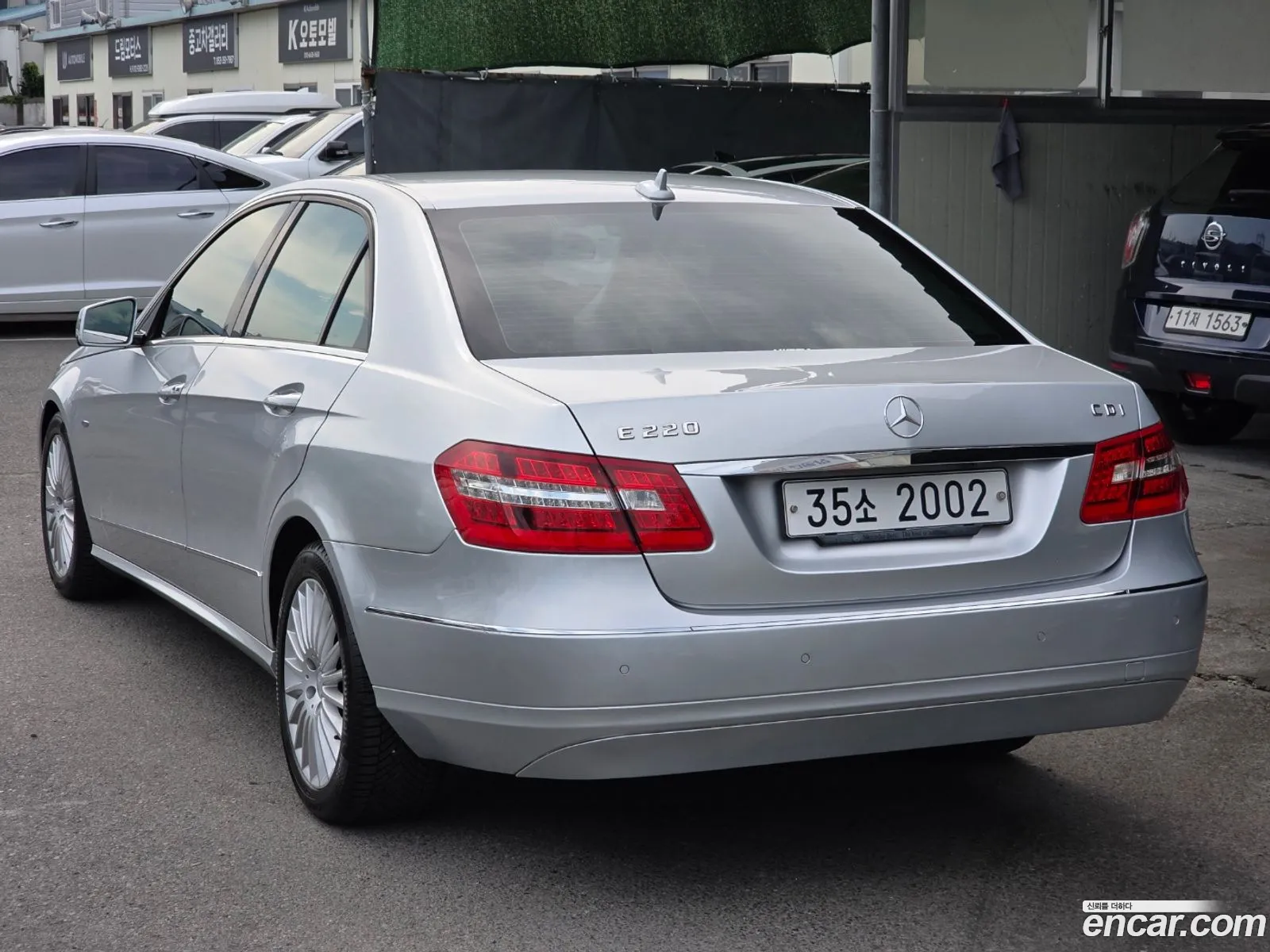 Mercedes-Benz E-Class W212 2011 — 13