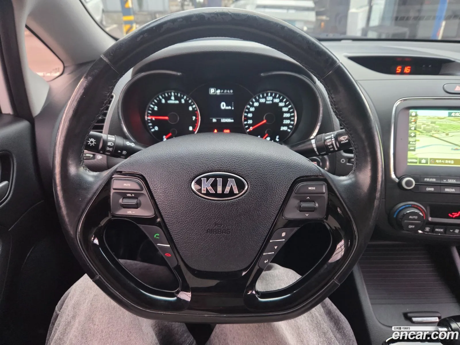 Kia K3 2017 — 3