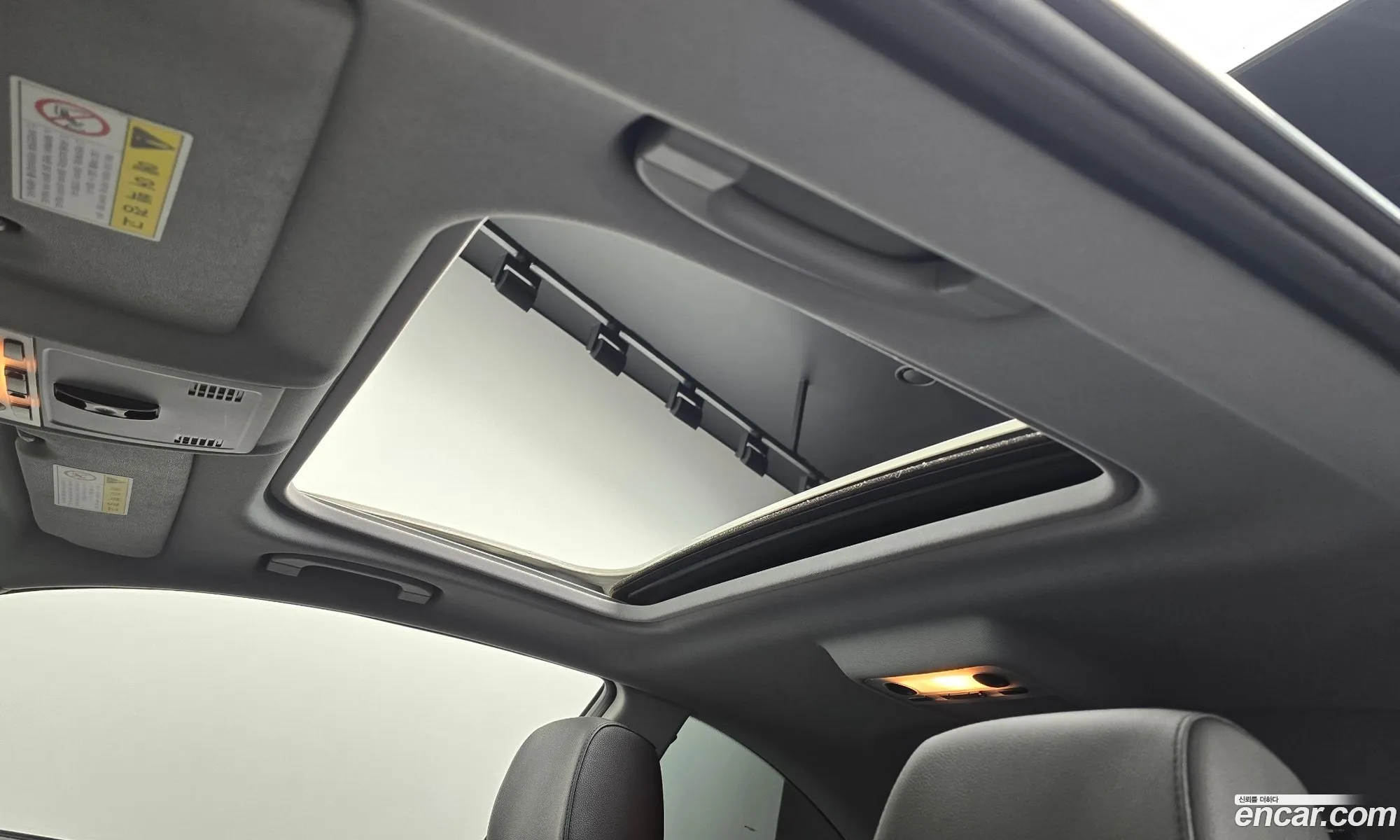 BMW 1 Series 2011 WBAUR3105BVL41873 — 17