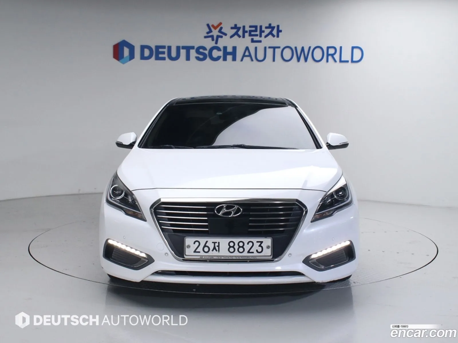 Hyundai LF Sonata Hybrid 2017 — 3