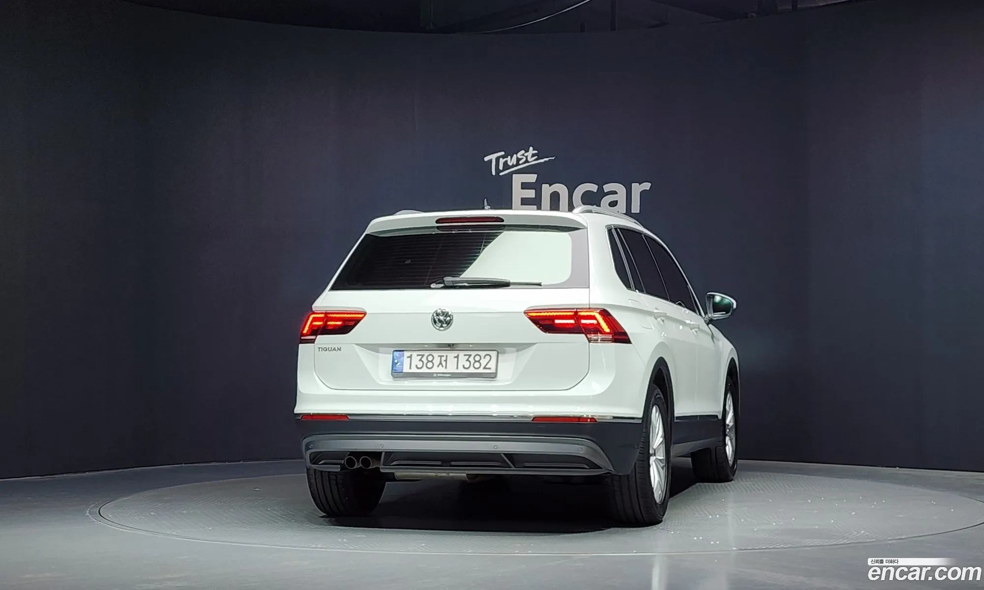 Volkswagen Tiguan 2020 — 24