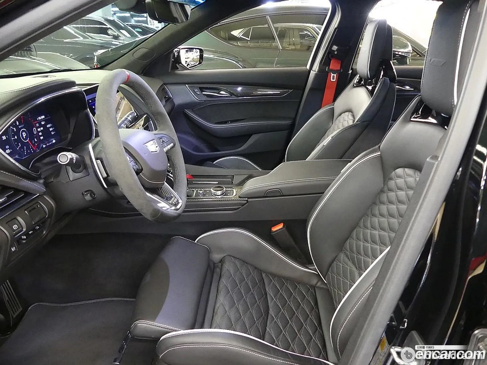 Cadillac CT5-V 2022 — 13