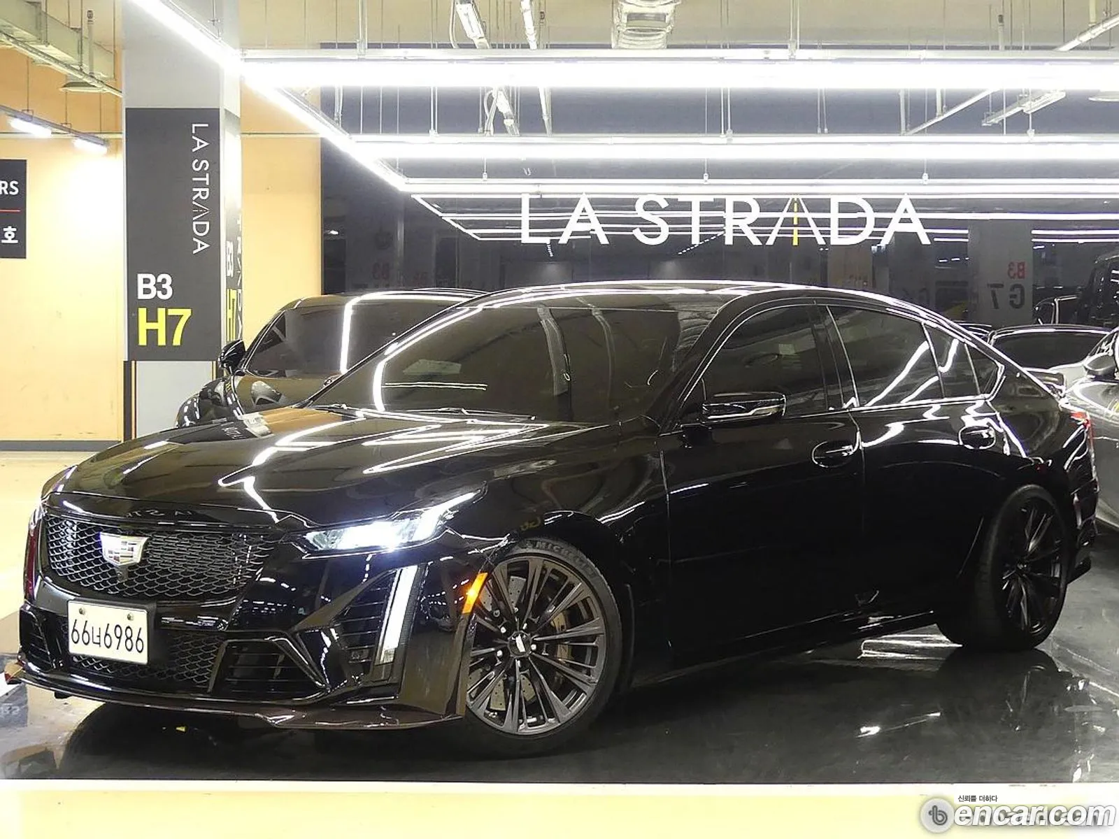 Cadillac CT5-V 2022 — 10