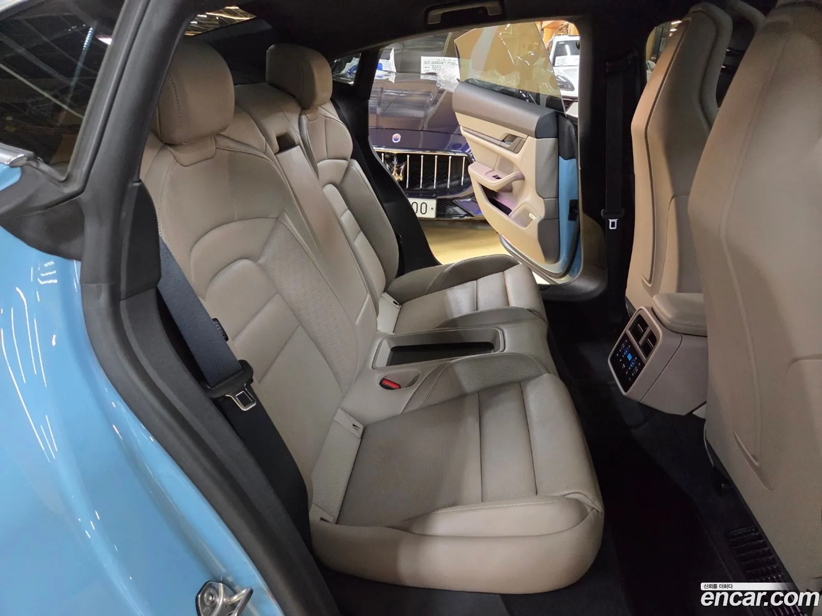 Porsche Taycan 2021 — 2