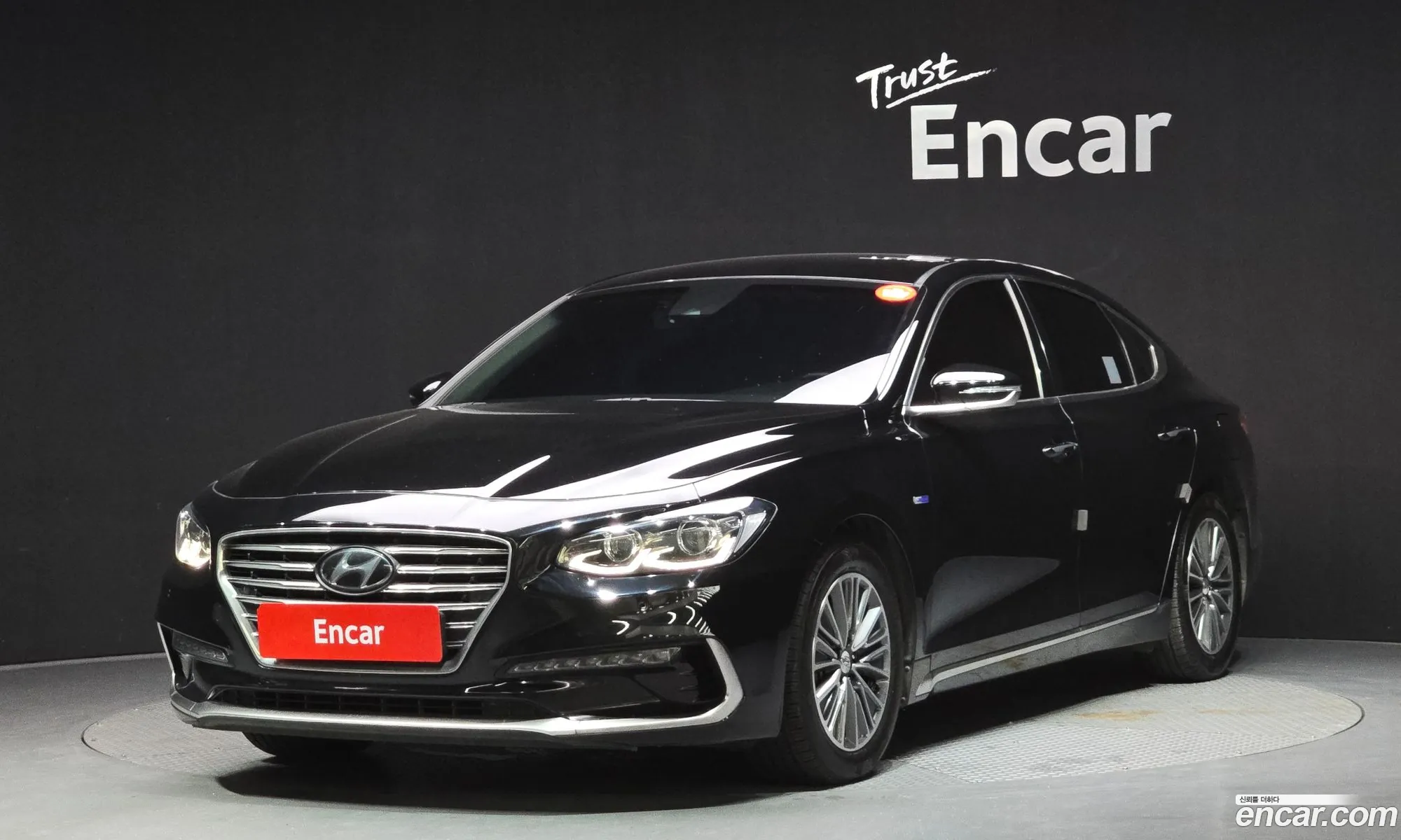 Hyundai Grandeur IG Hybrid 2018 — 4