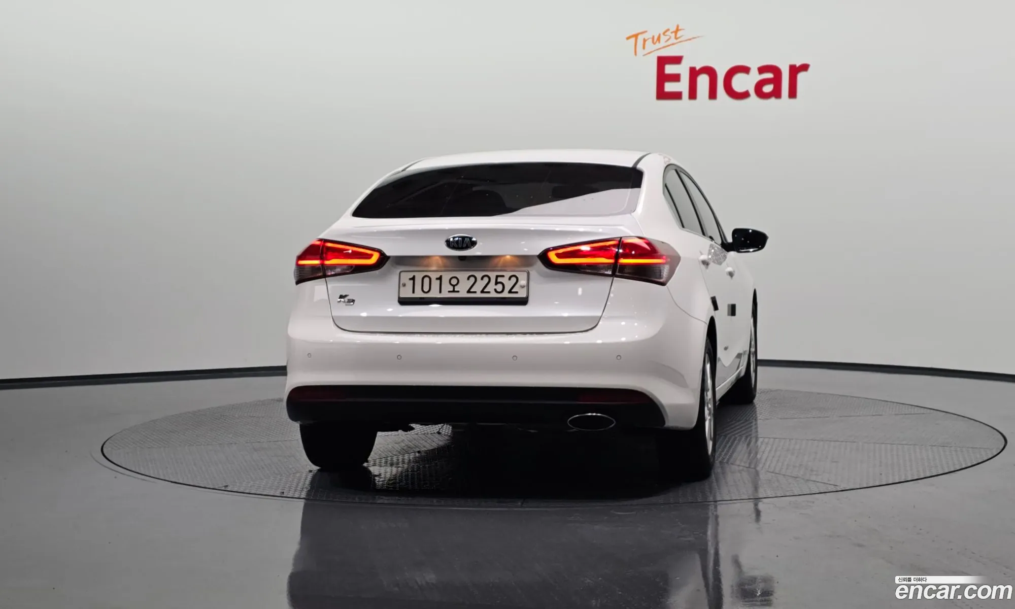 Kia K3 2017 — 3