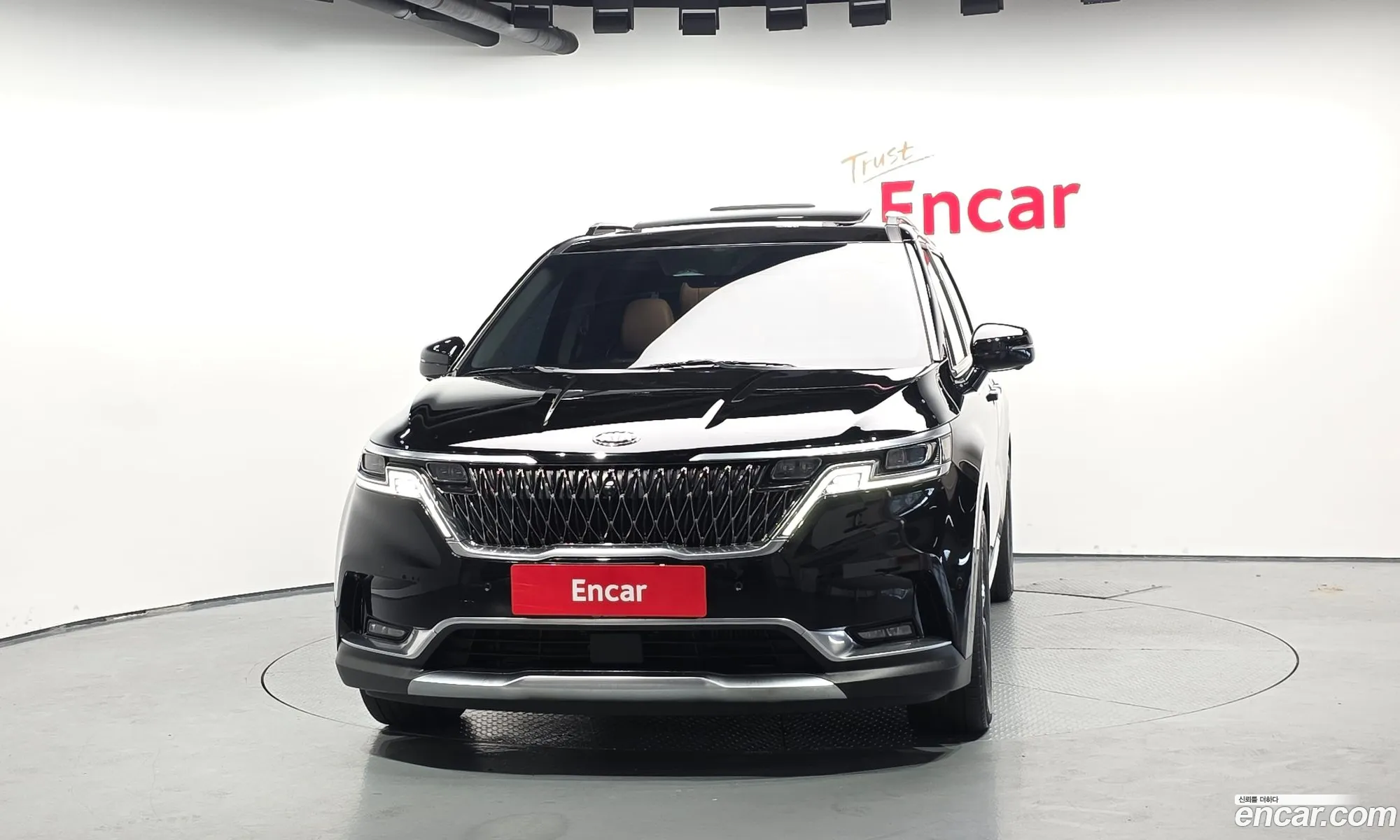 Kia Carnival 2020 KNANE81BBMS010325 — 2
