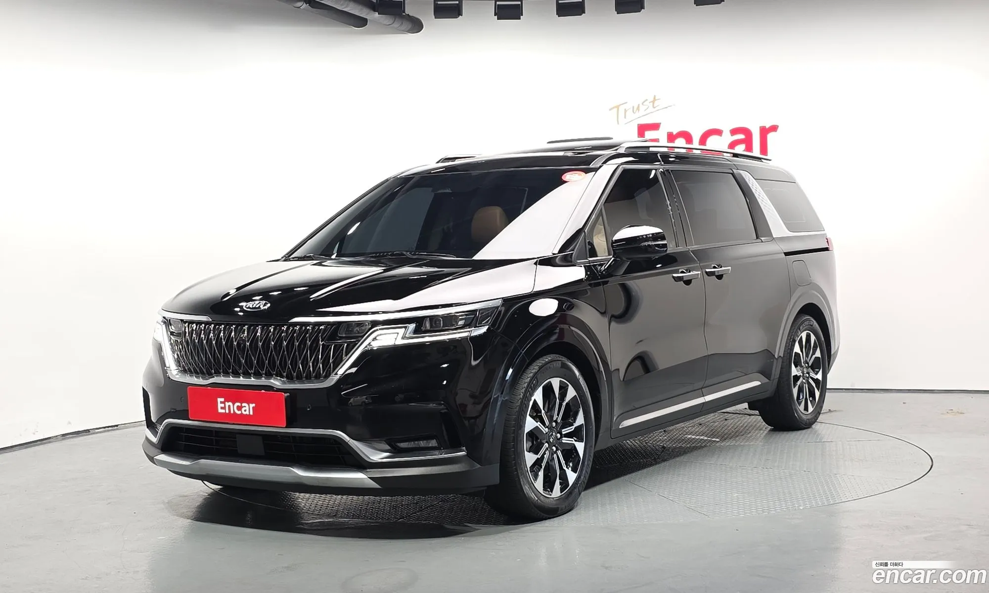 Kia Carnival 2020 KNANE81BBMS010325 — 3
