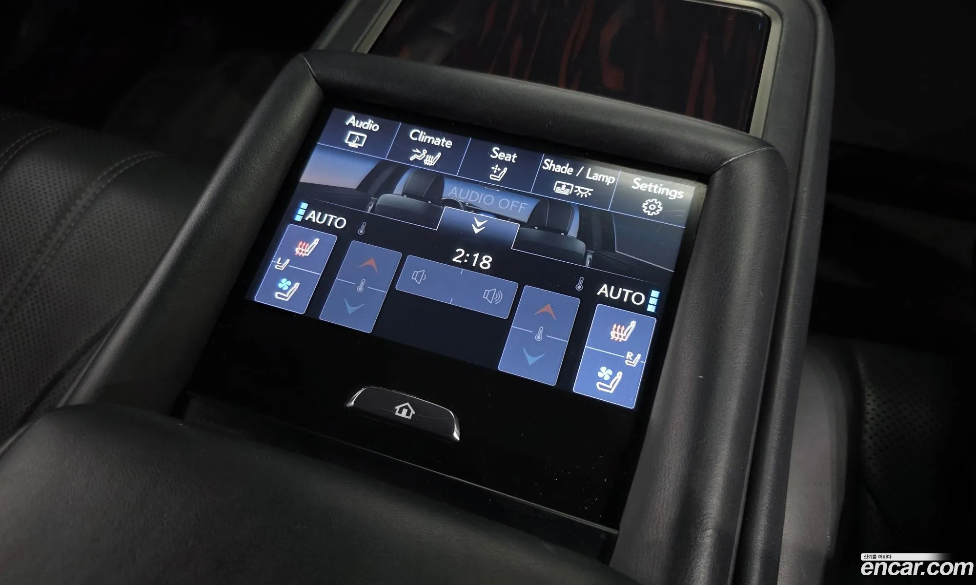Lexus LS500 2018 — 17