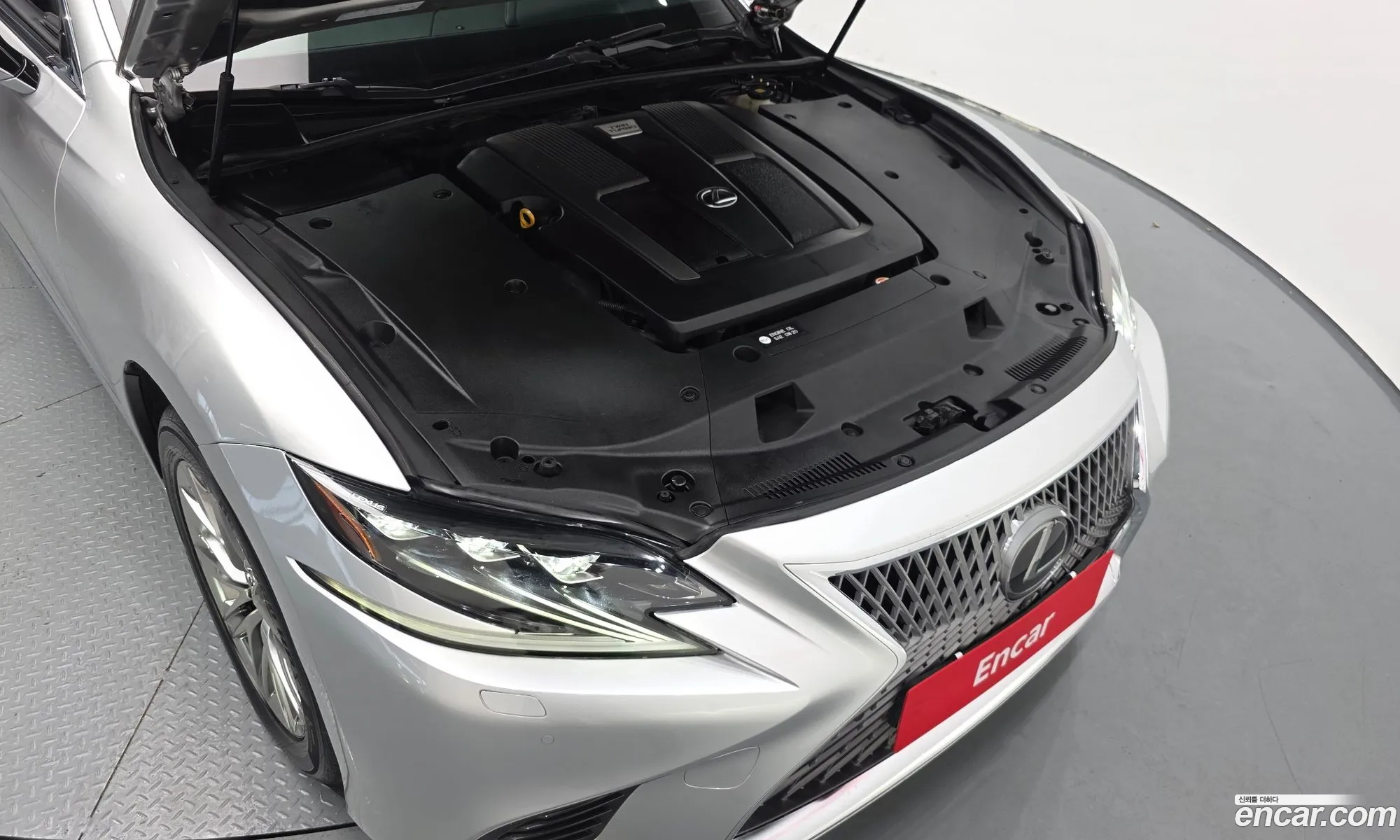 Lexus LS500 2018 — 15