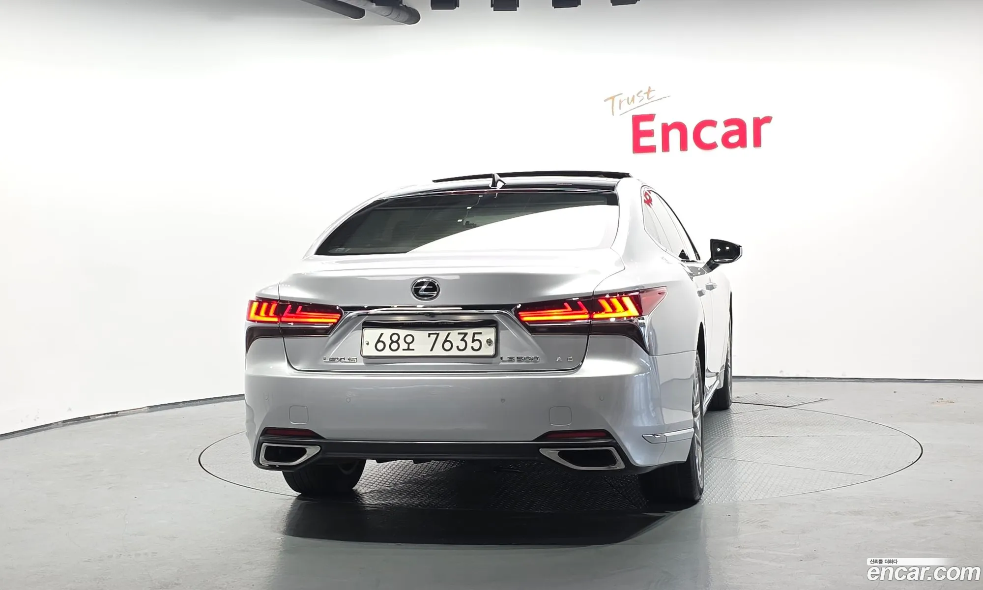 Lexus LS500 2018 — 12