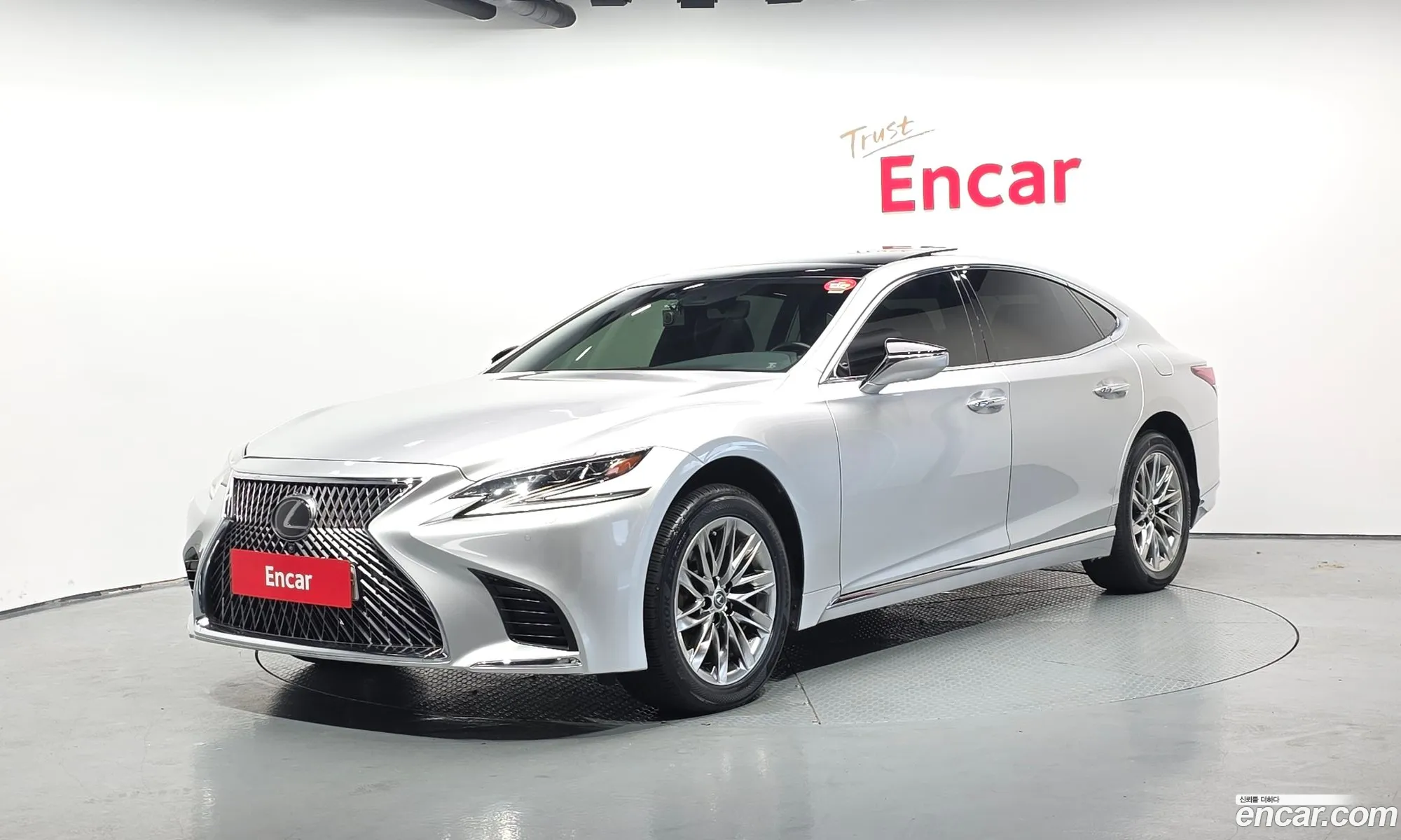 Lexus LS500 2018 — 8