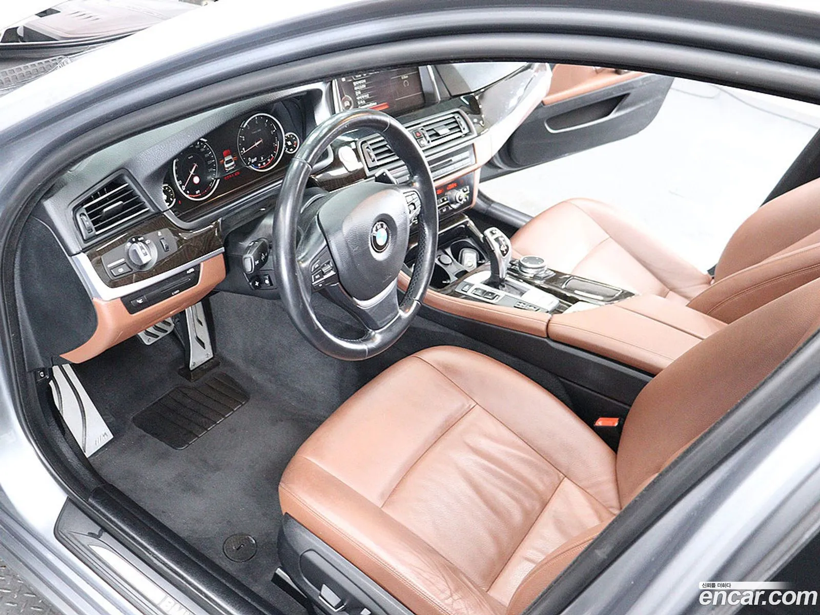 BMW 5 Series 2015 — 20