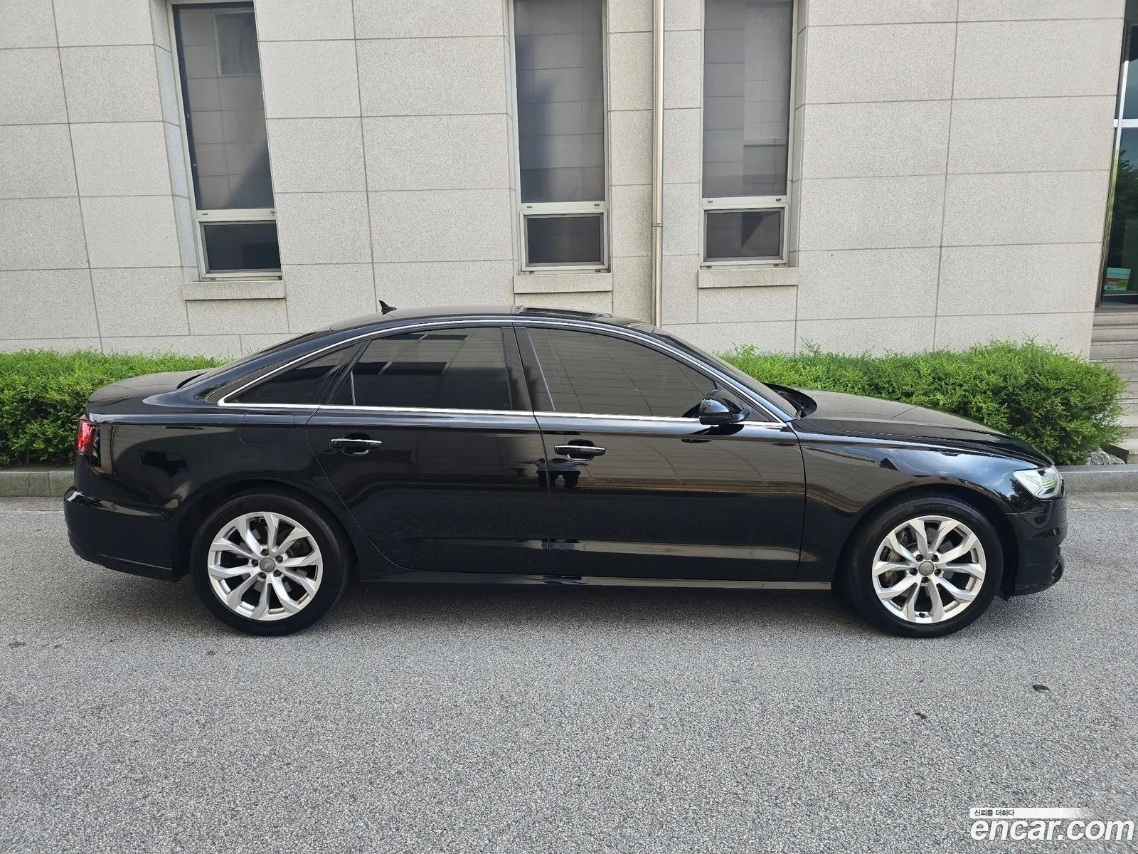 Audi A6 2015 — 12