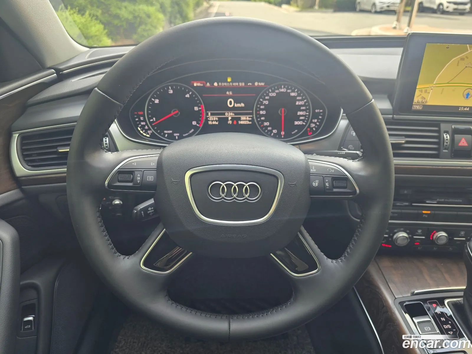 Audi A6 2015 — 13