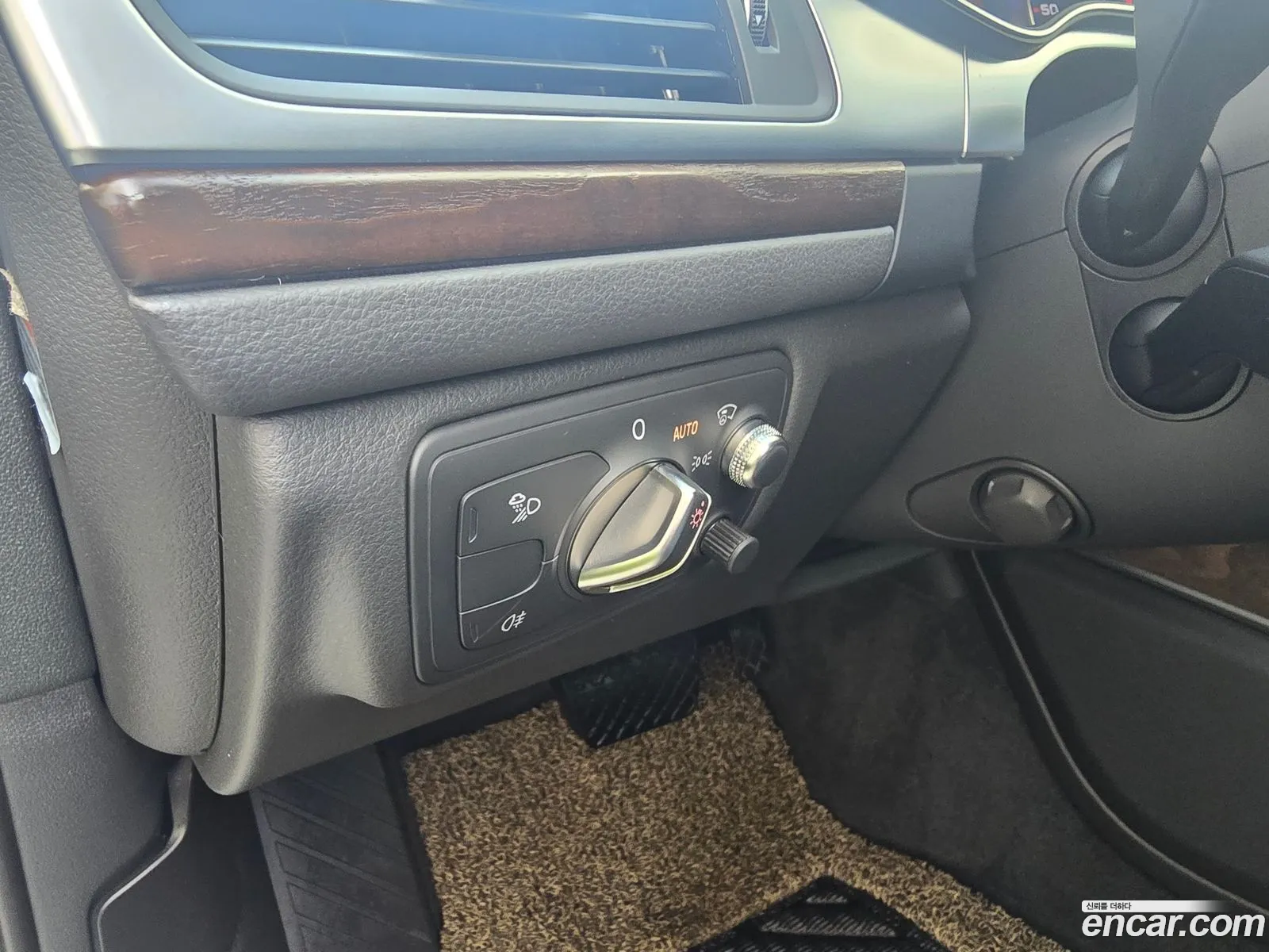 Audi A6 2015 — 17