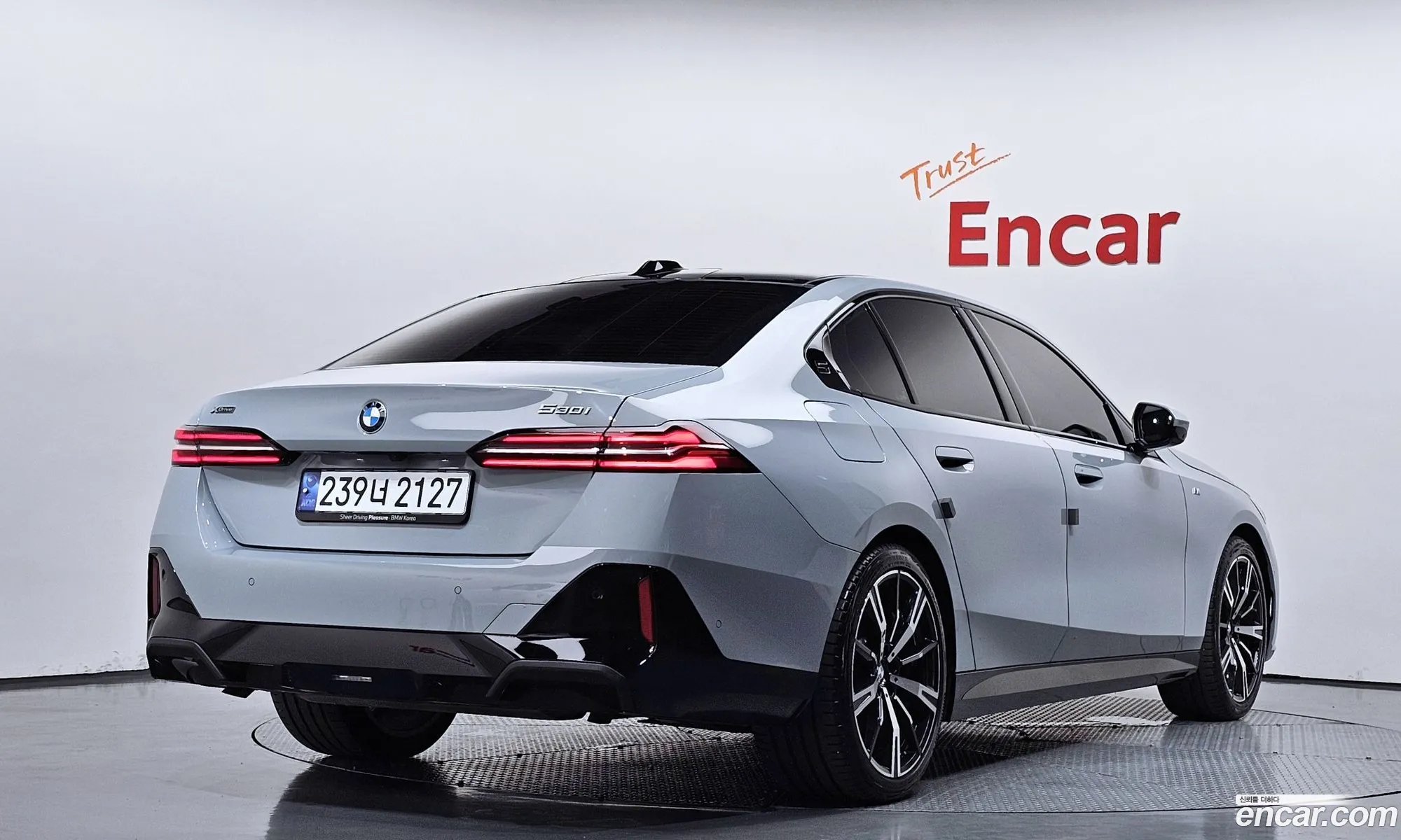 BMW 5 Series 2024 — 11