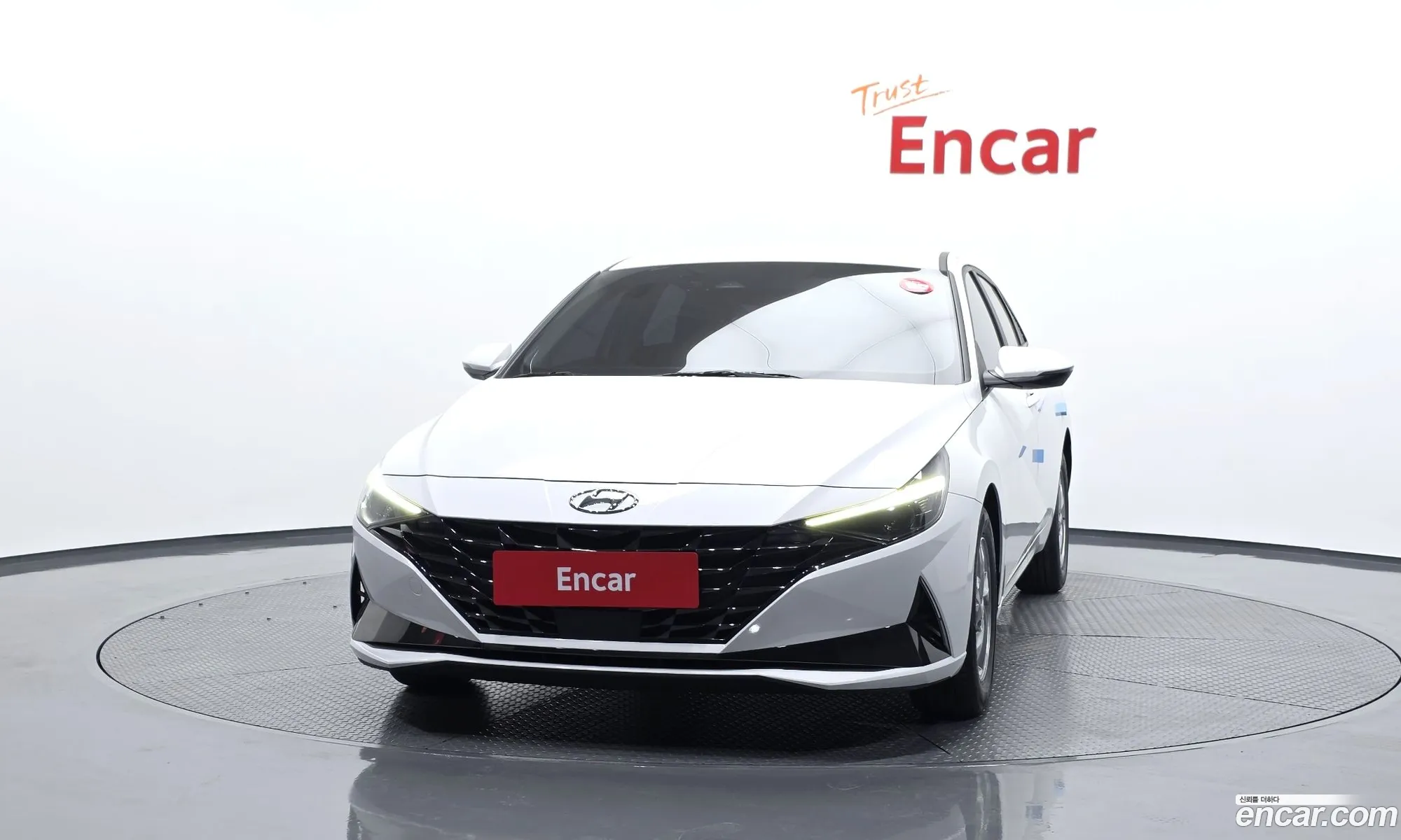 Hyundai Elantra 2021 — 2