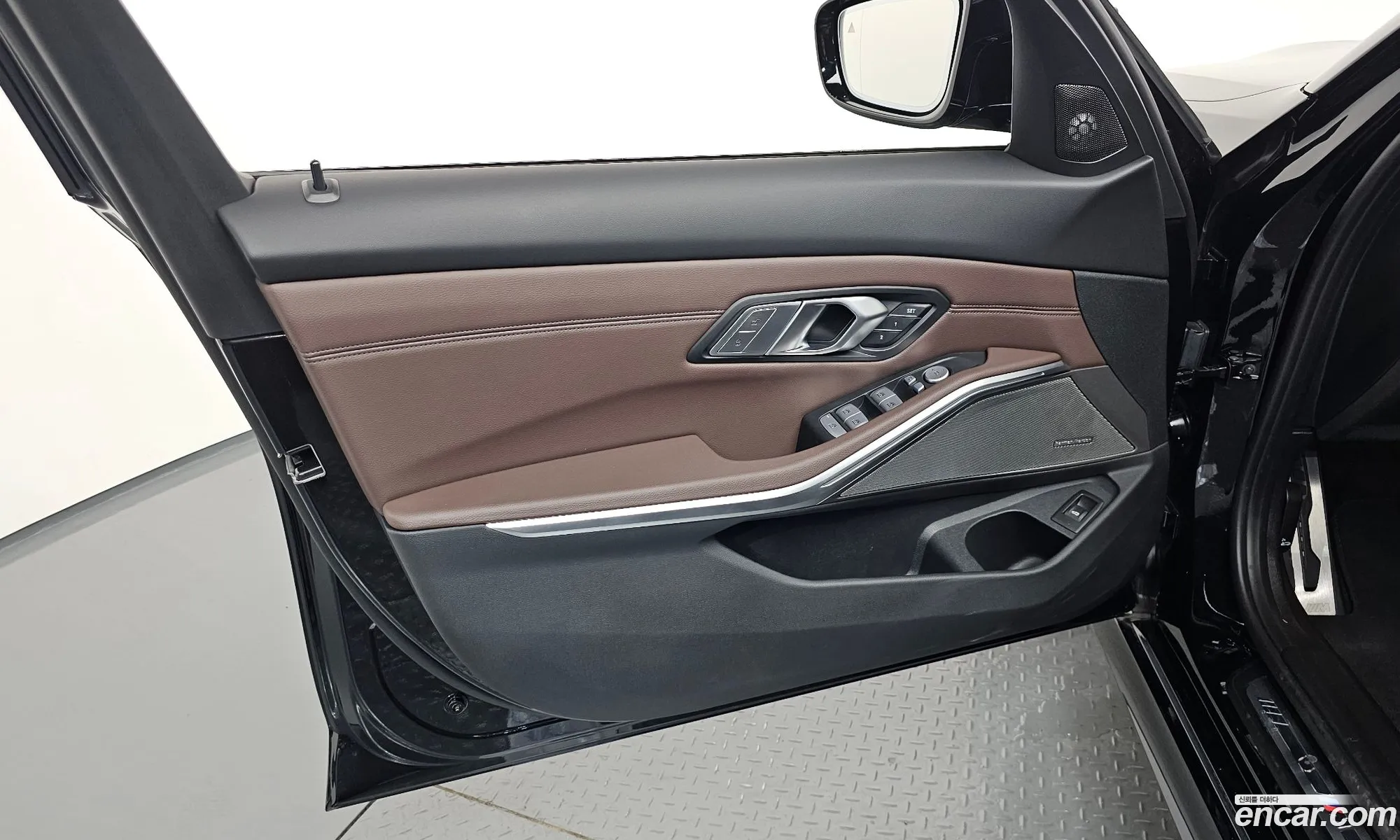 BMW 3 Series 2024 WBA21GL08SFT71205 — 14