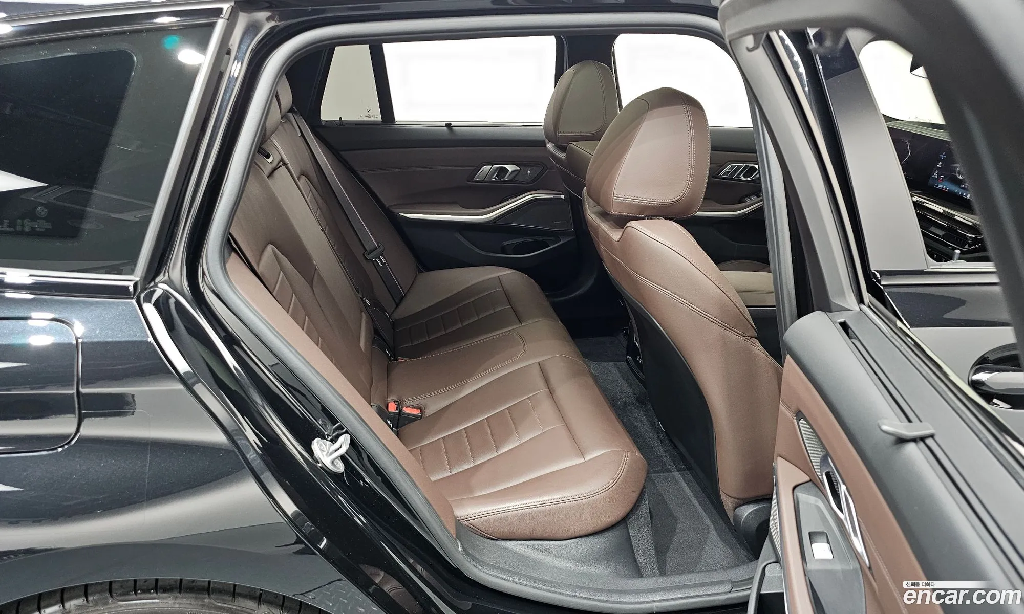 BMW 3 Series 2024 WBA21GL08SFT71205 — 23