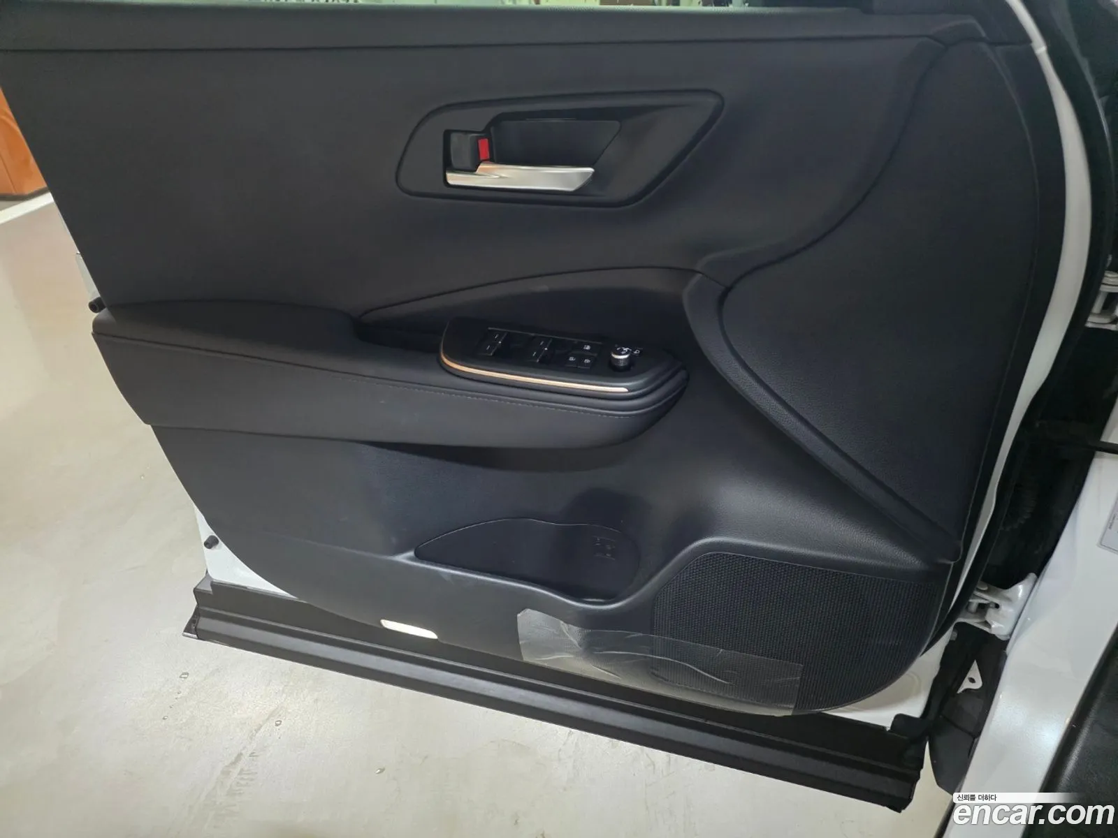 Toyota Crown Crossover 2023 — 7