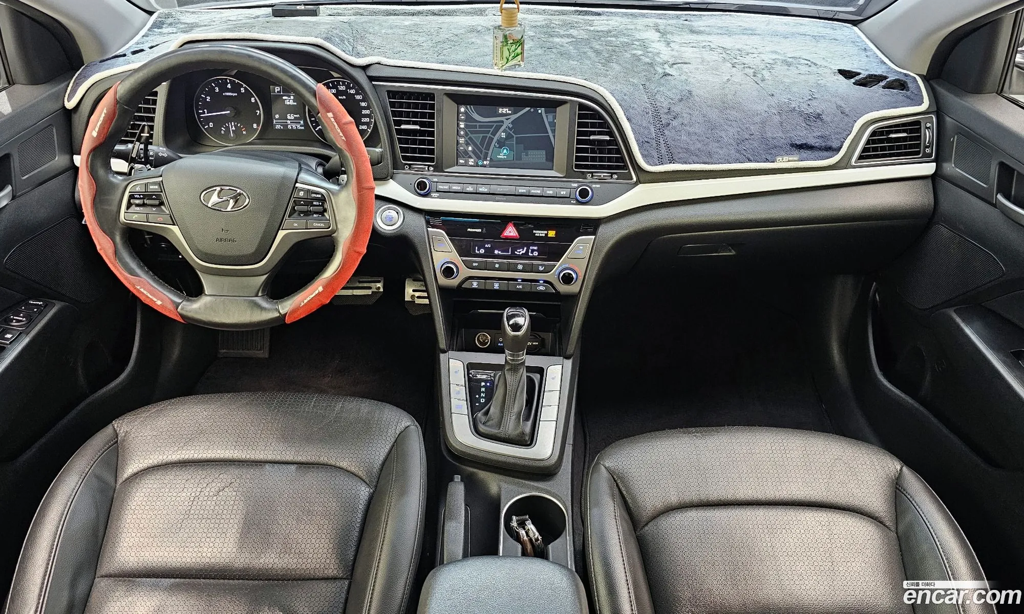 Hyundai Elantra AD 2015 — 2