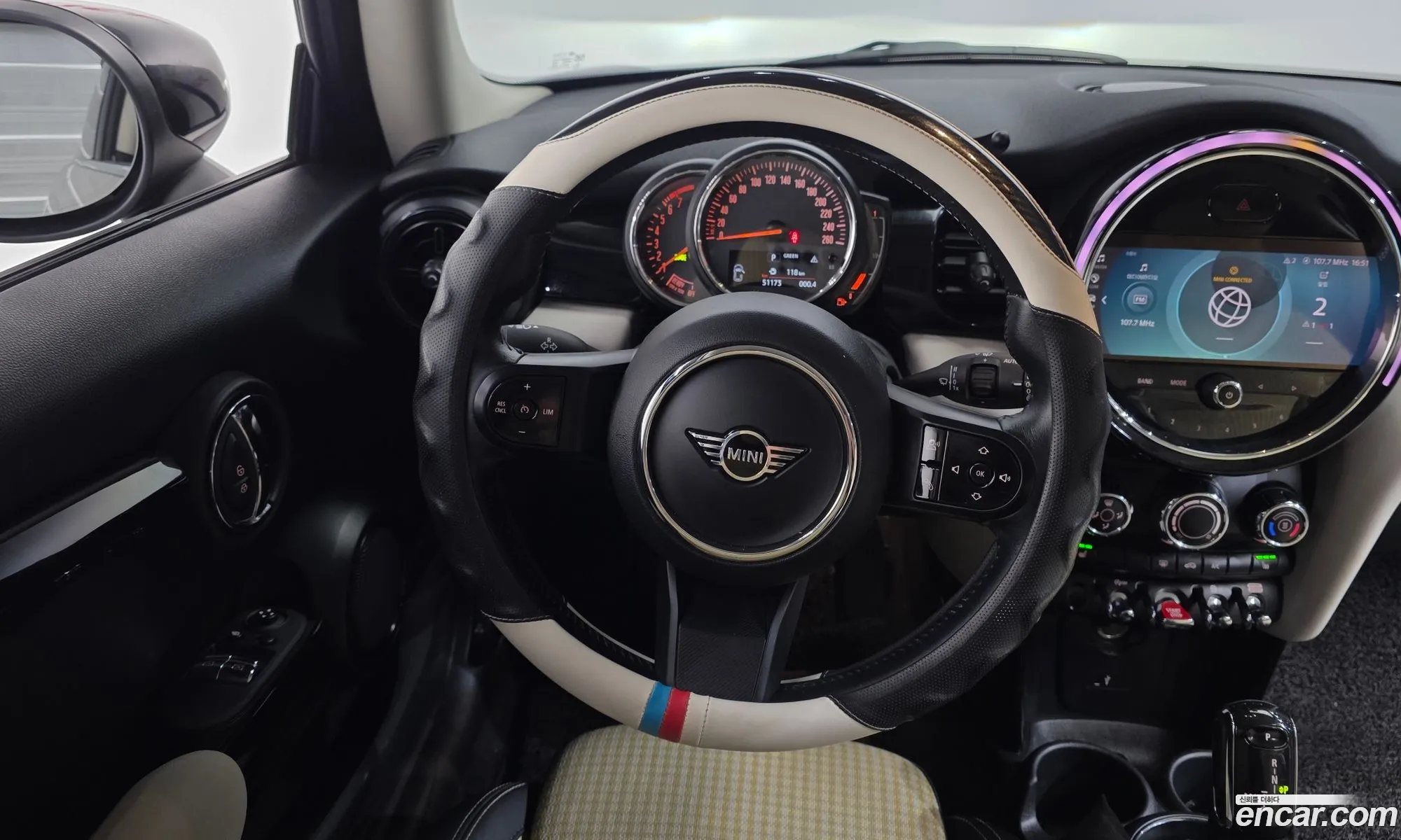Mini Cooper 2021 WMW41DH07N2P98161 — 26