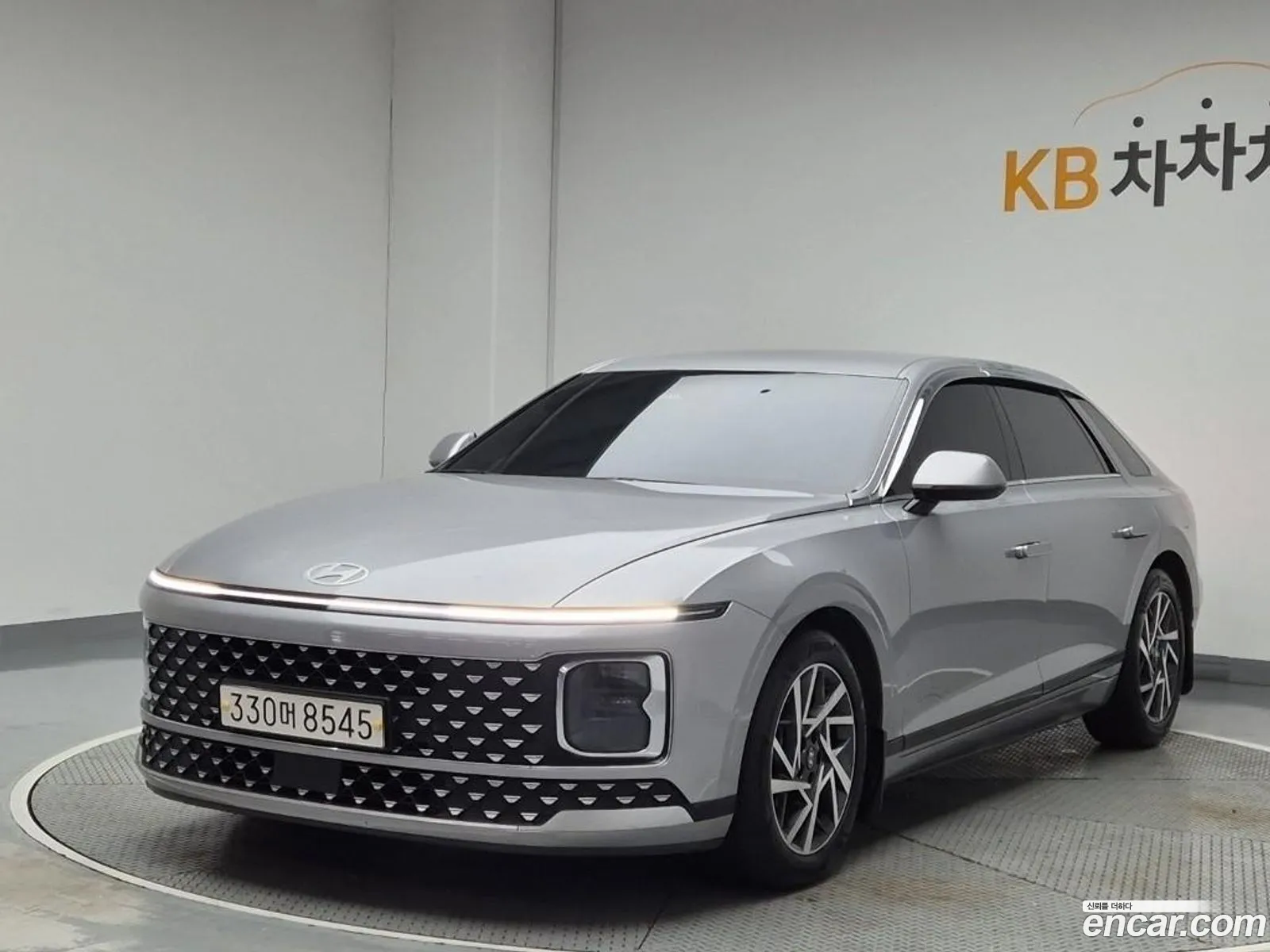 Hyundai Grandeur 2023 — 4
