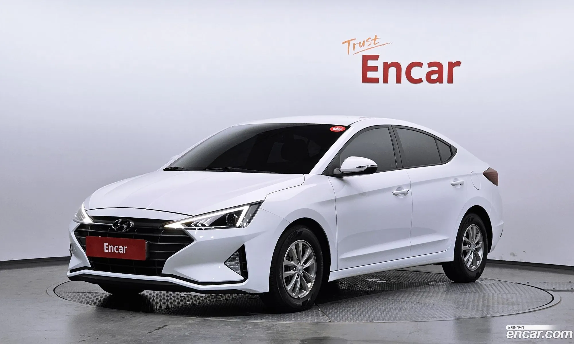 Hyundai Elantra AD 2019 — 3