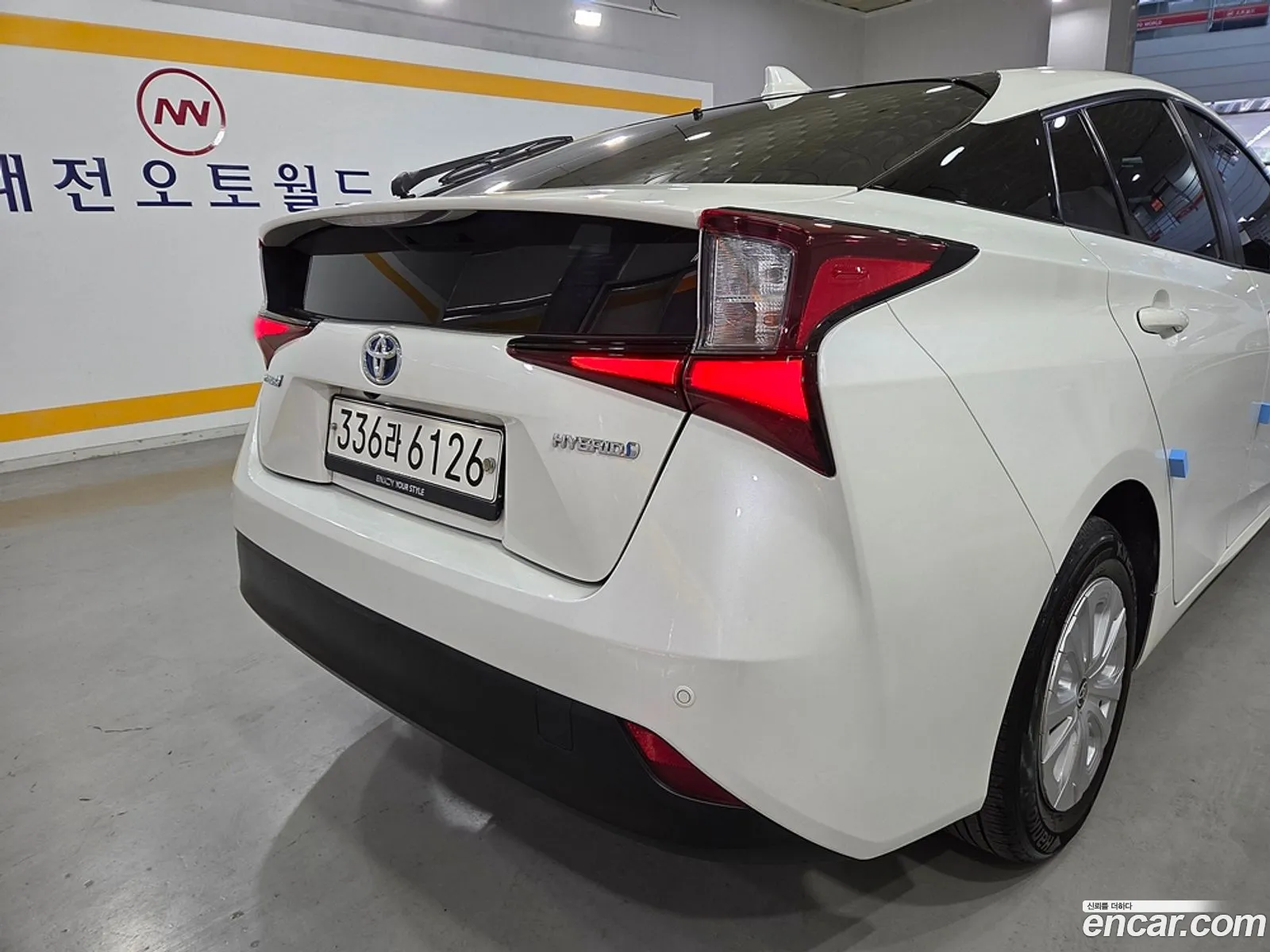 Toyota Prius 2019 — 12