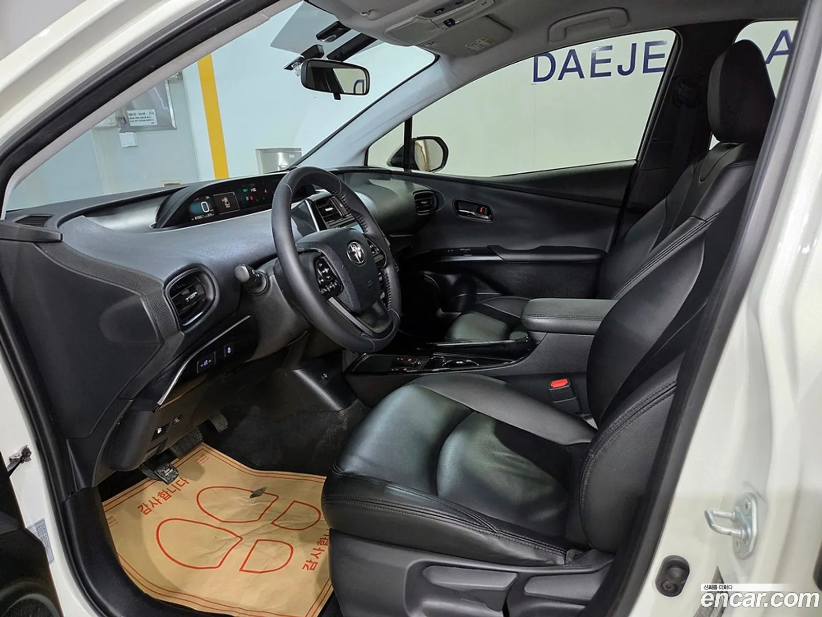 Toyota Prius 2019 — 19