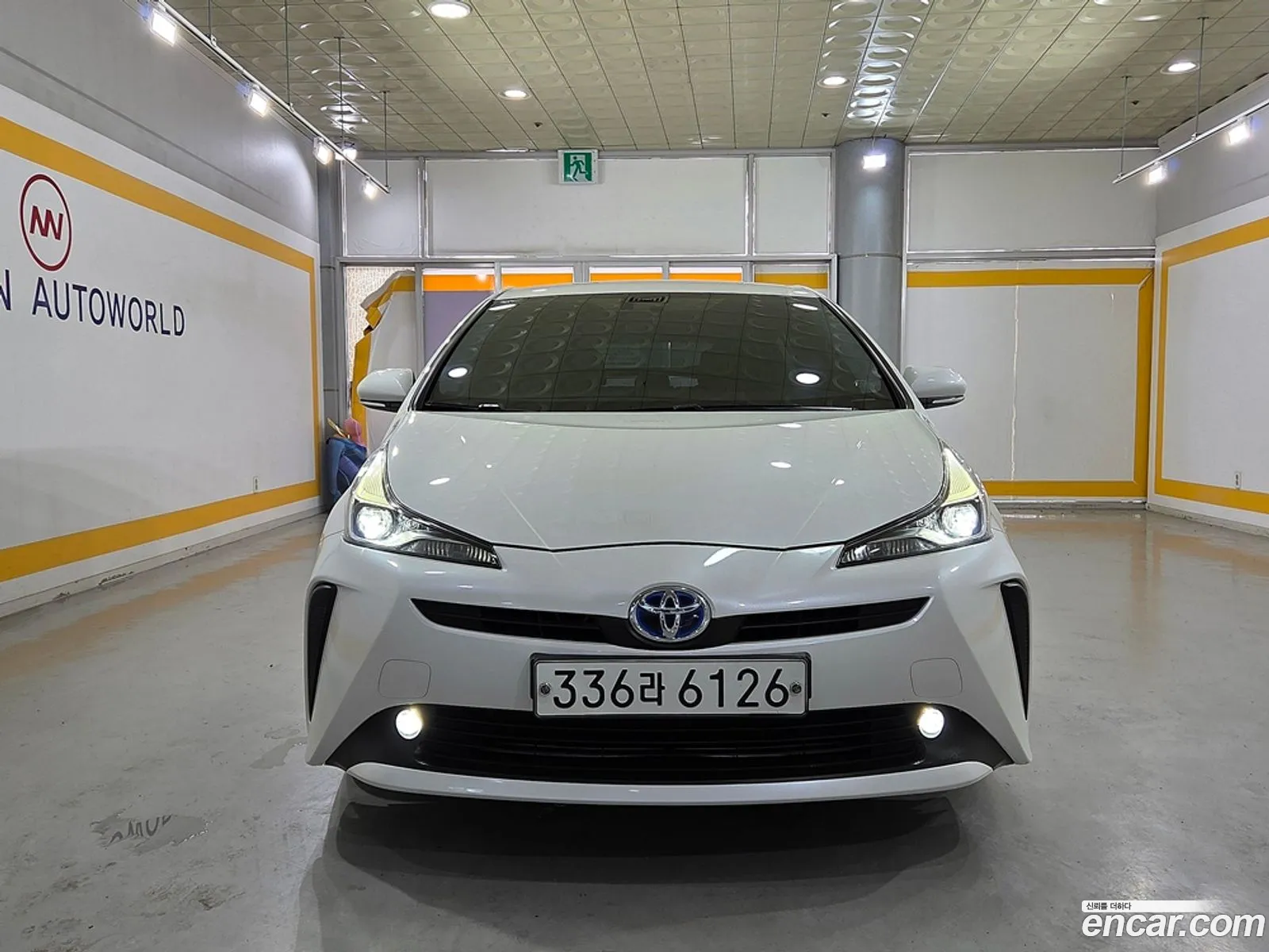 Toyota Prius 2019 — 2