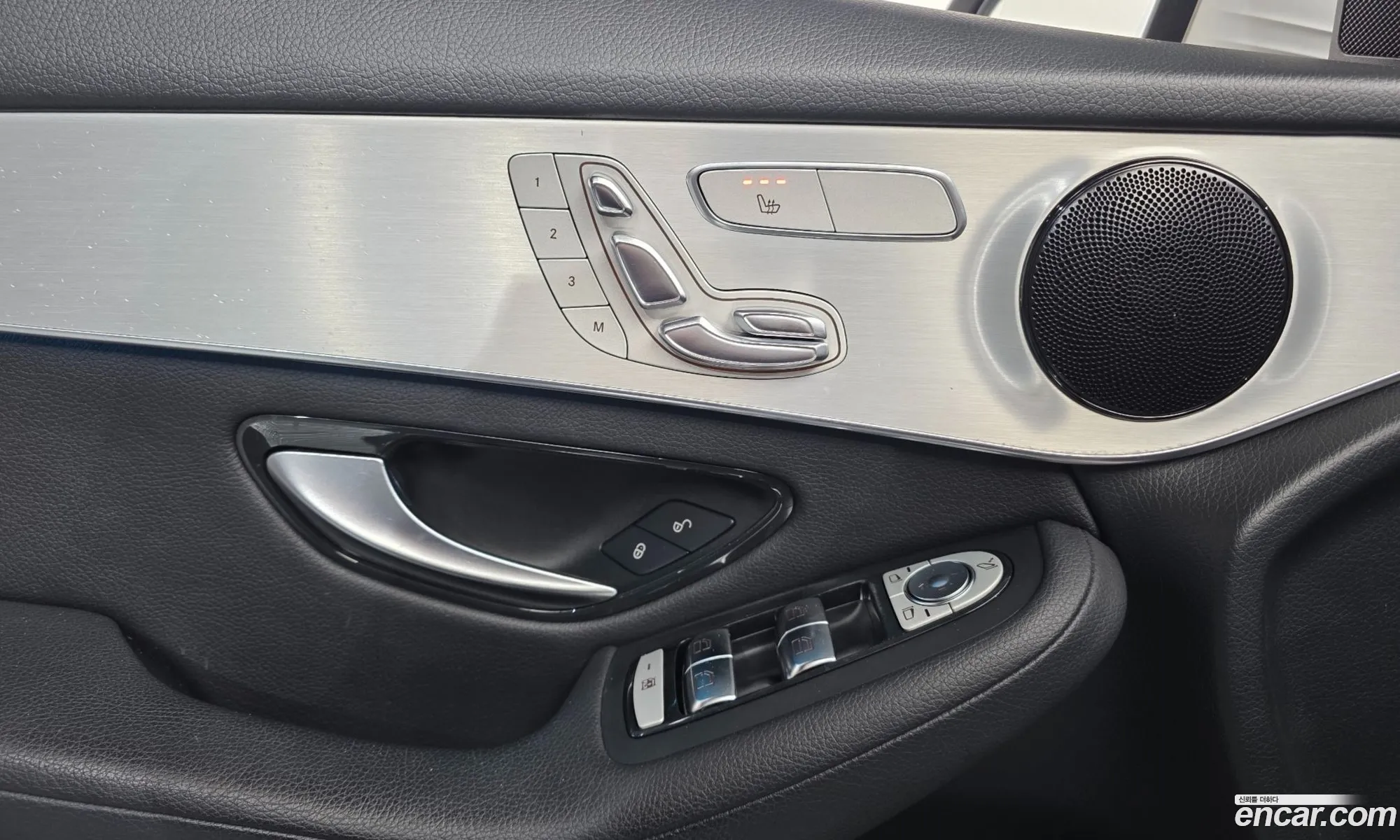 Mercedes-Benz GLC-Class X253 2019 — 26
