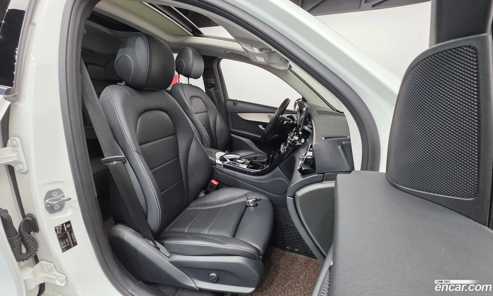 Mercedes-Benz GLC-Class X253 2019 — 18