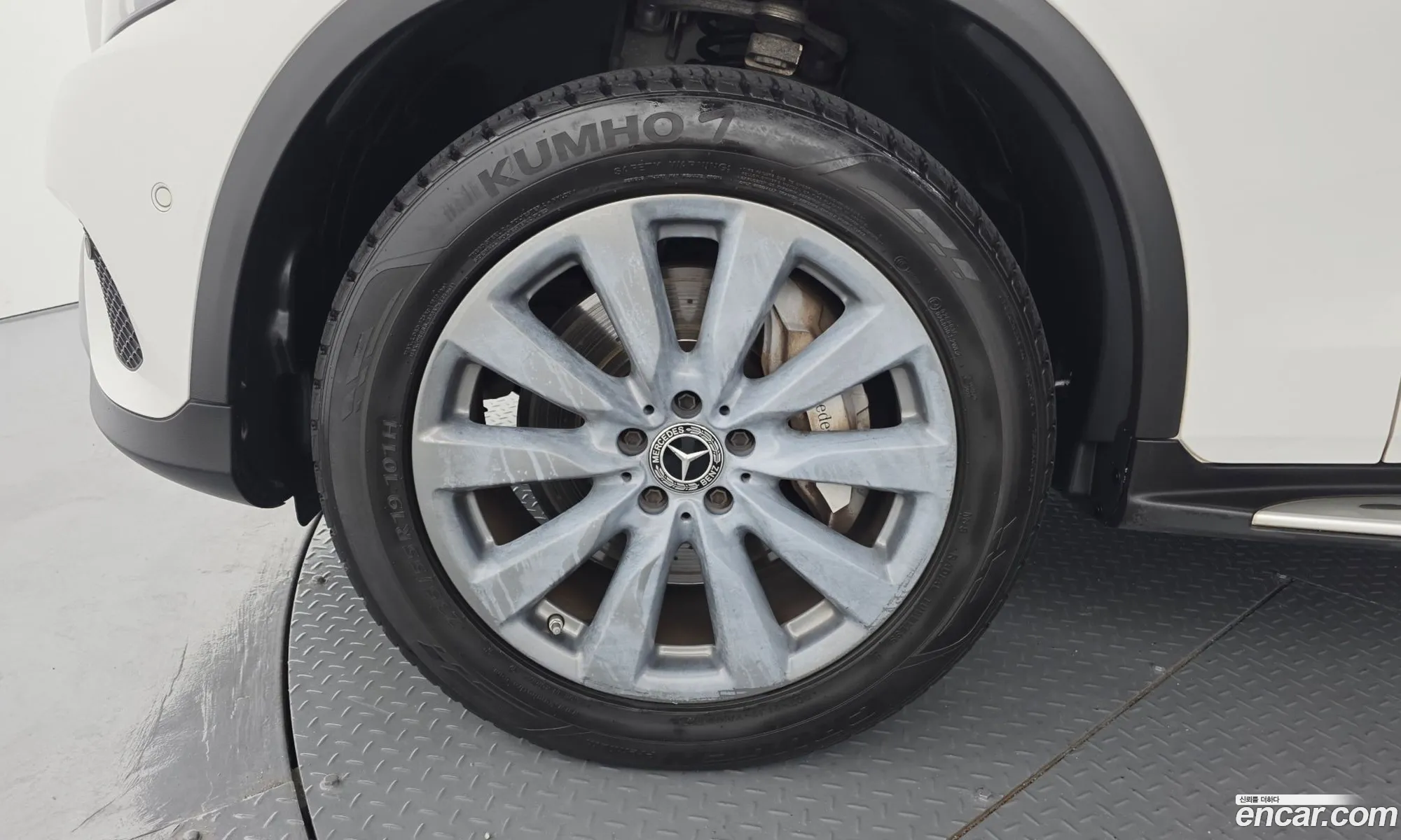 Mercedes-Benz GLC-Class X253 2019 — 28