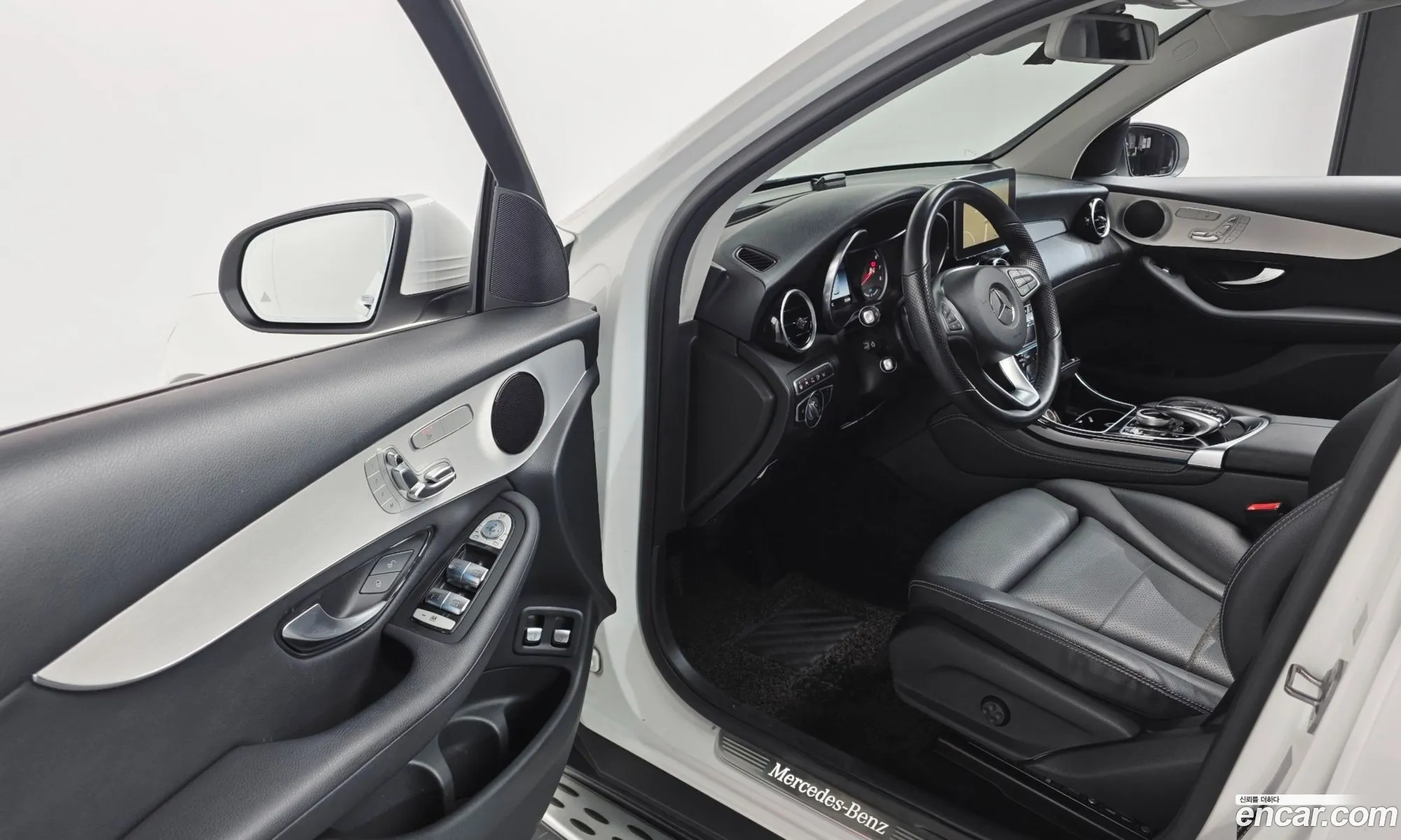 Mercedes-Benz GLC-Class X253 2019 — 11