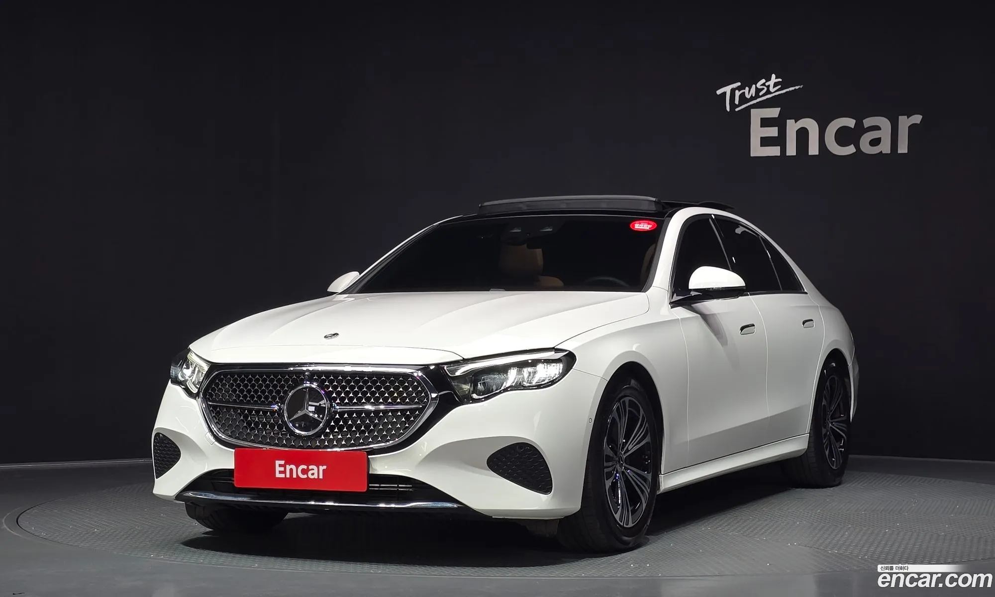 Mercedes-Benz E-Class W214 2025 — 6