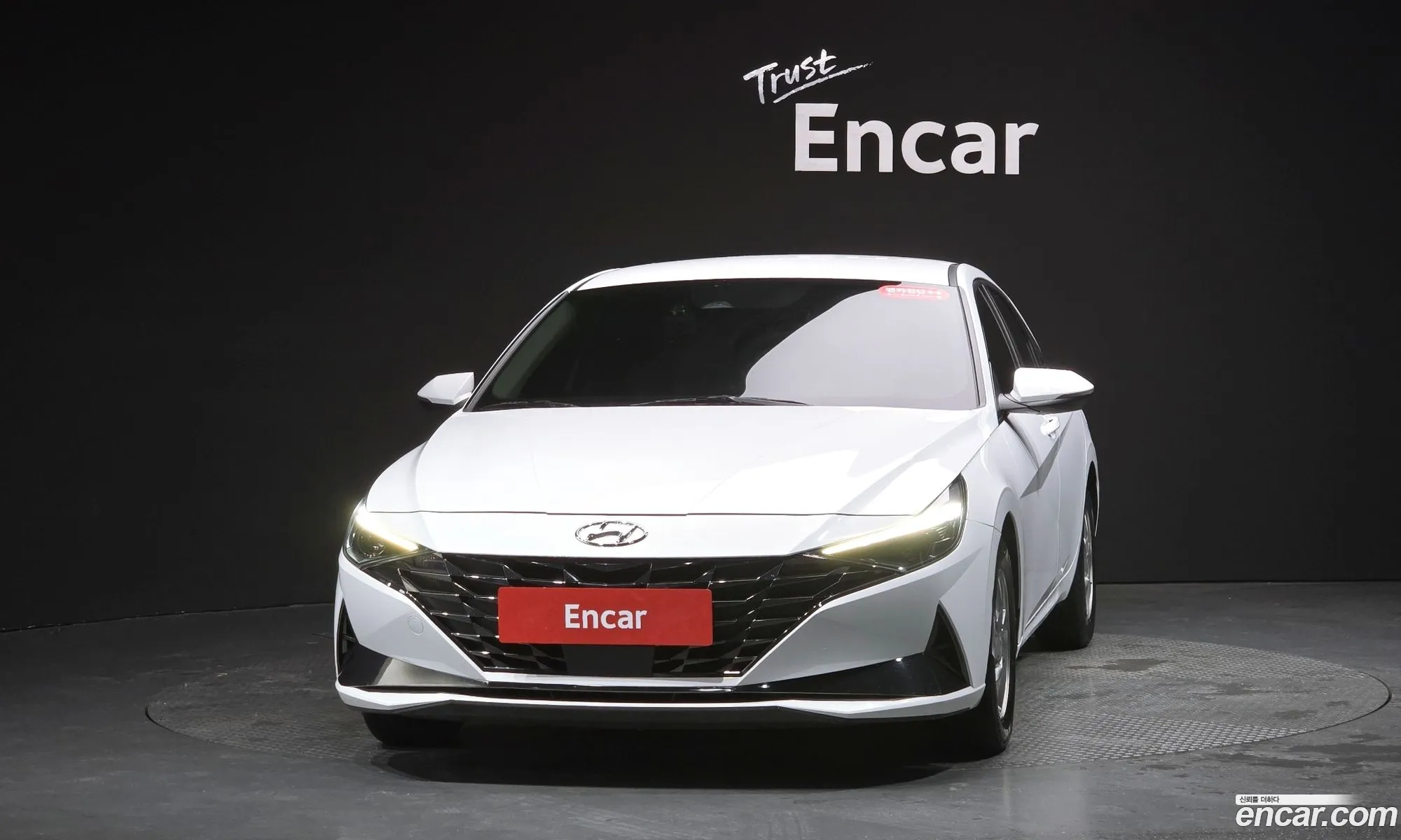 Hyundai Elantra 2022 — 2