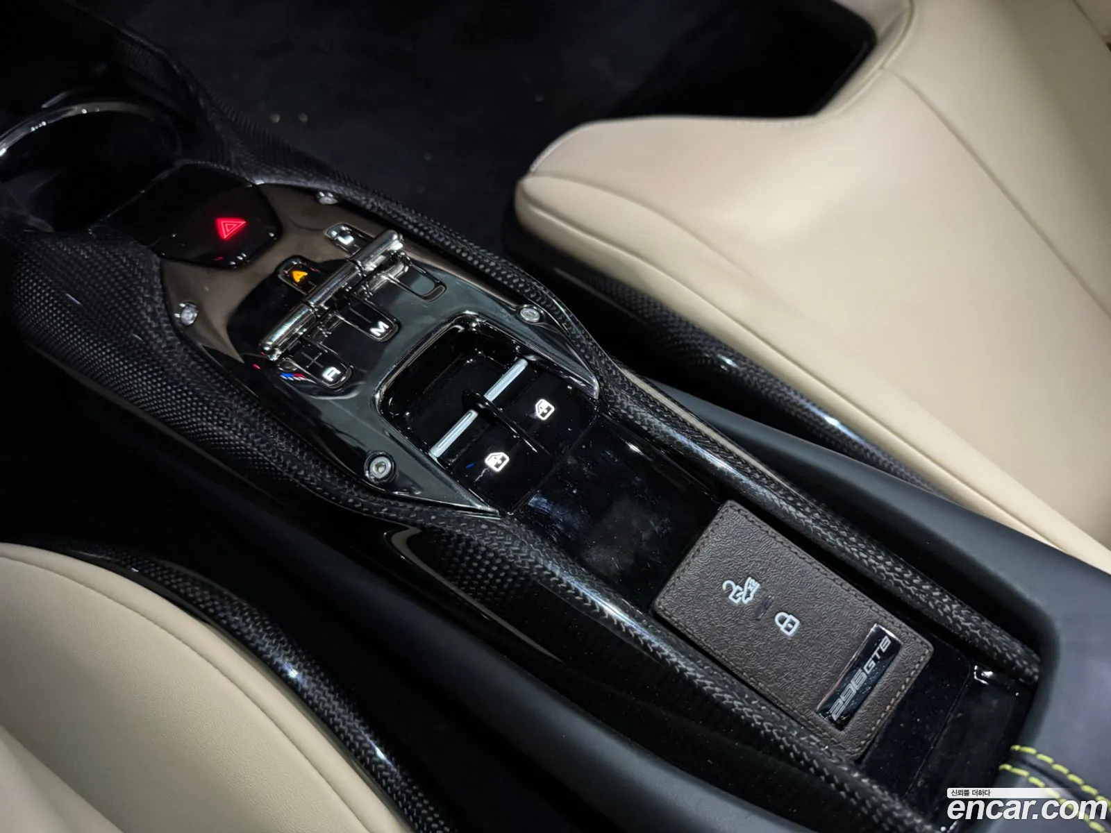 Ferrari 296 GTB 2023 — 8