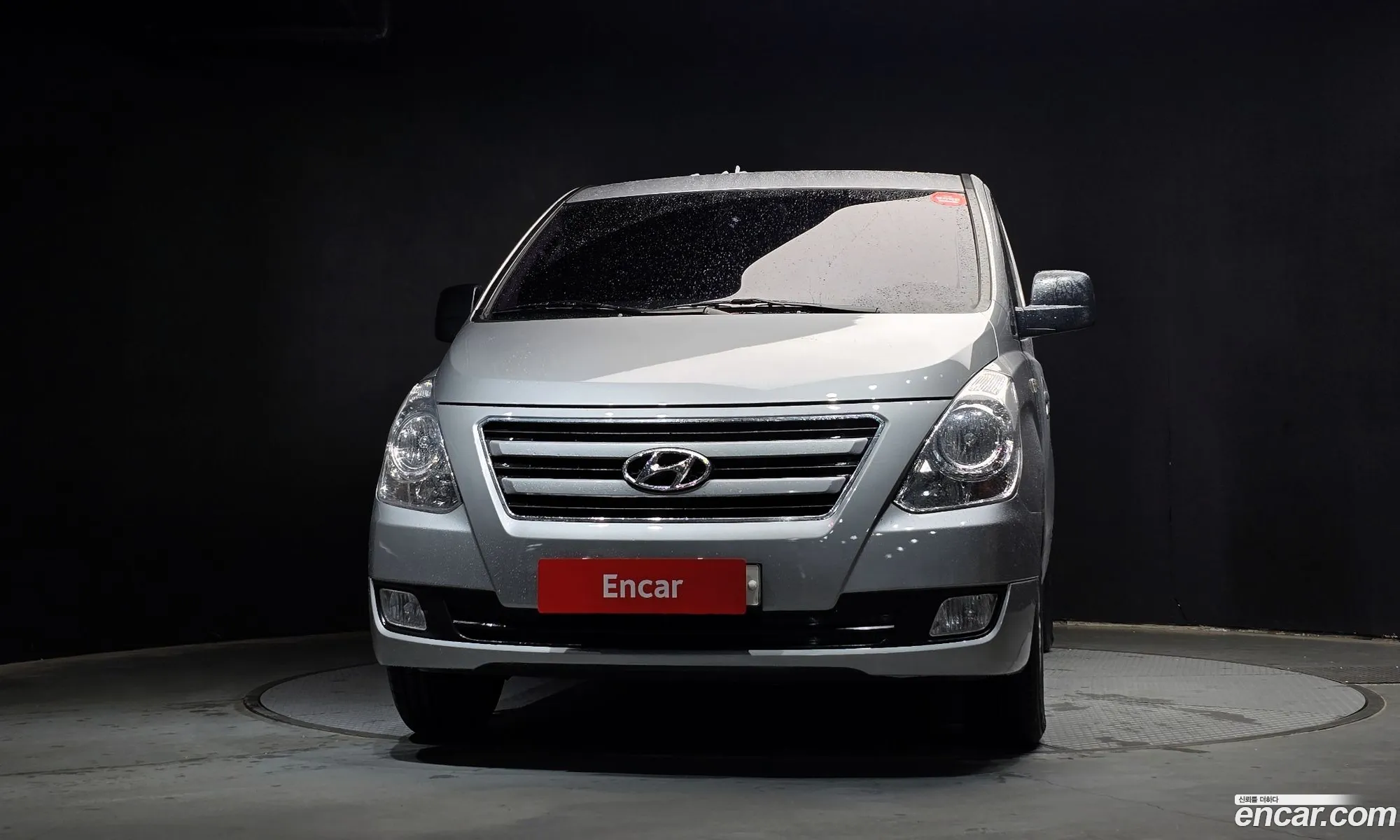 Hyundai Grand Starex 2017 — 2