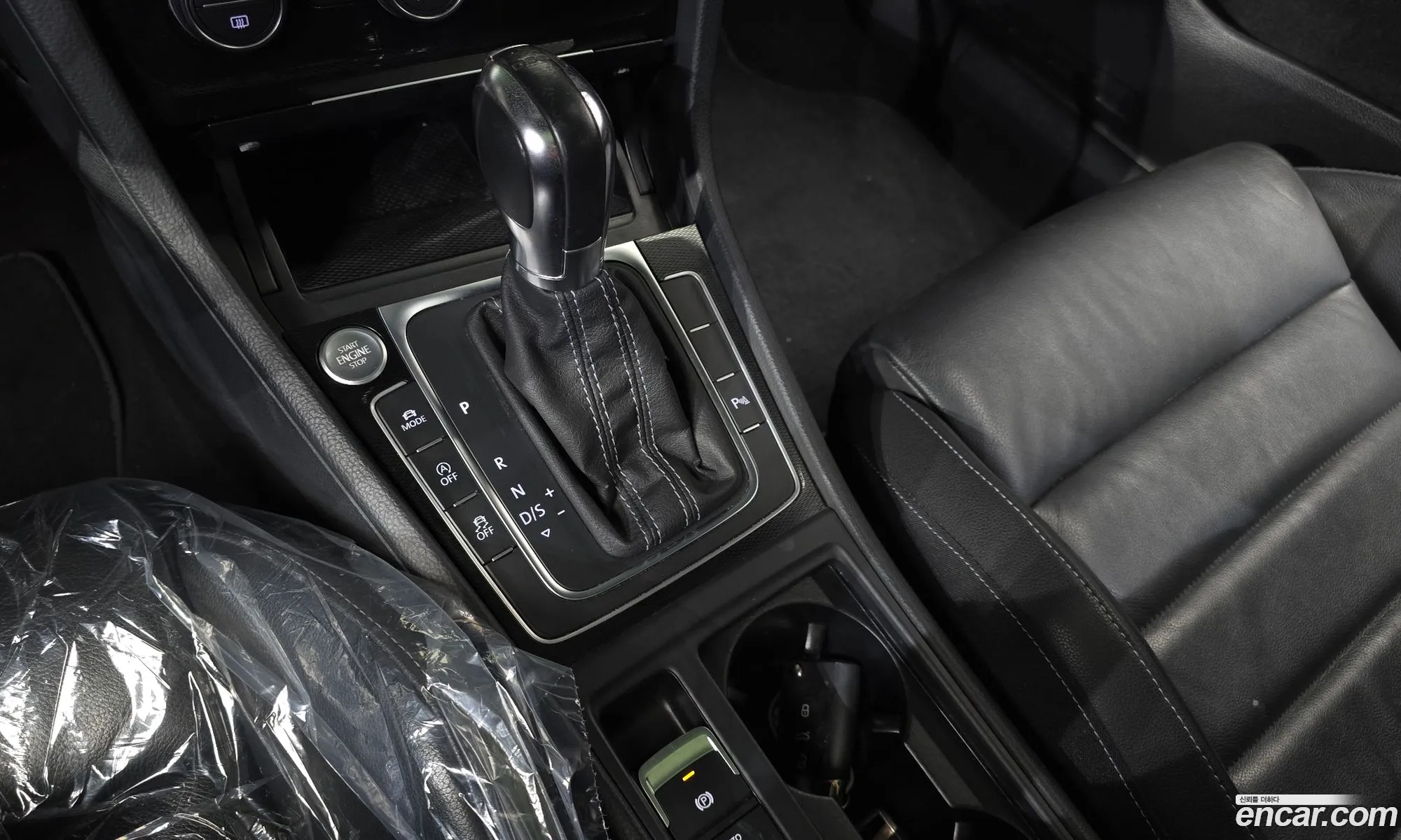 Volkswagen Golf 7th Gen 2014 — 4