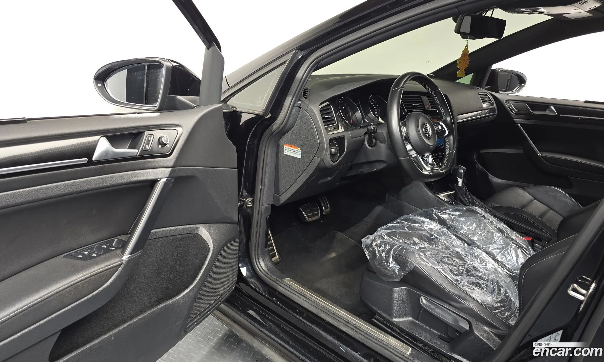 Volkswagen Golf 7th Gen 2014 — 5