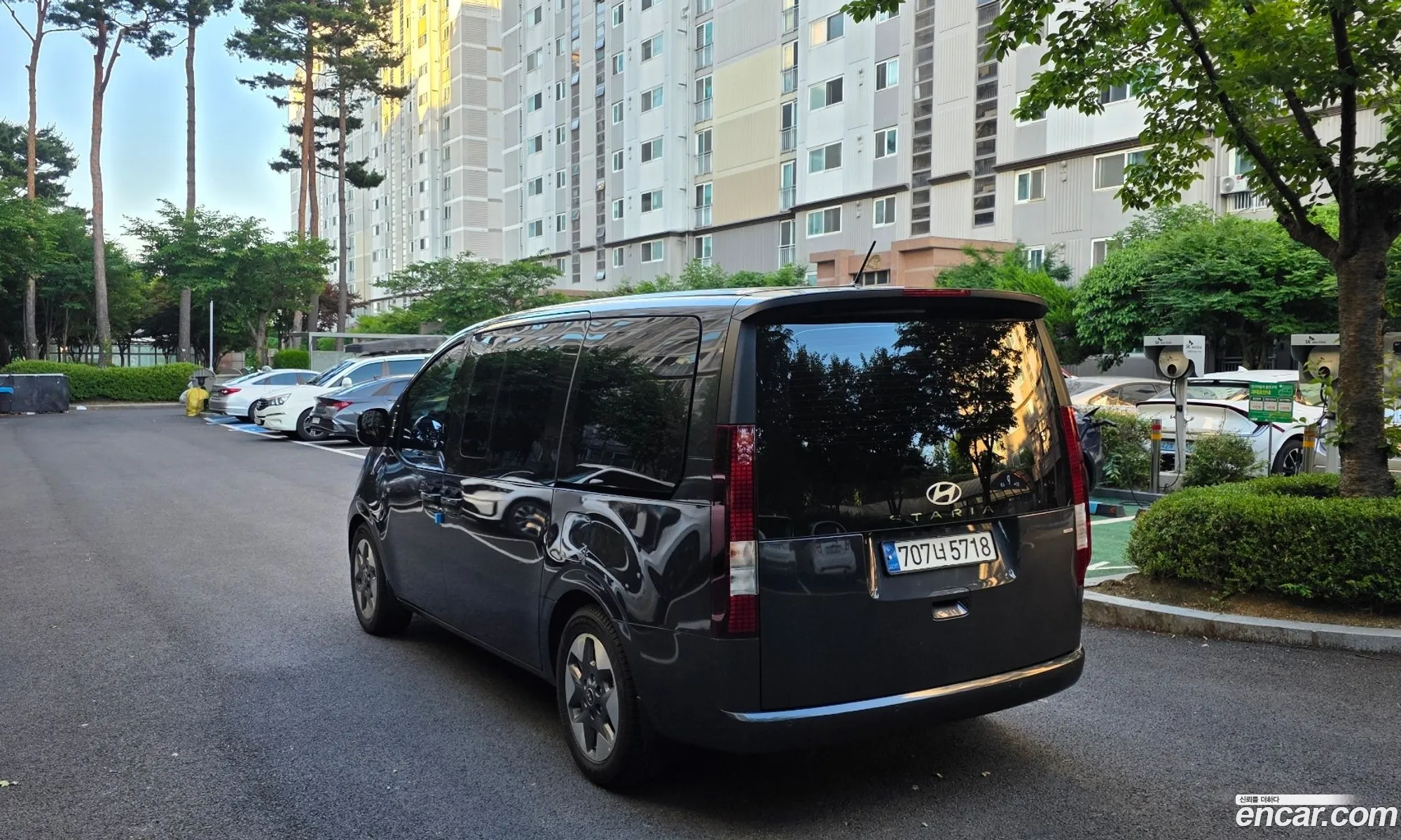 Hyundai Staria 2024 — 3